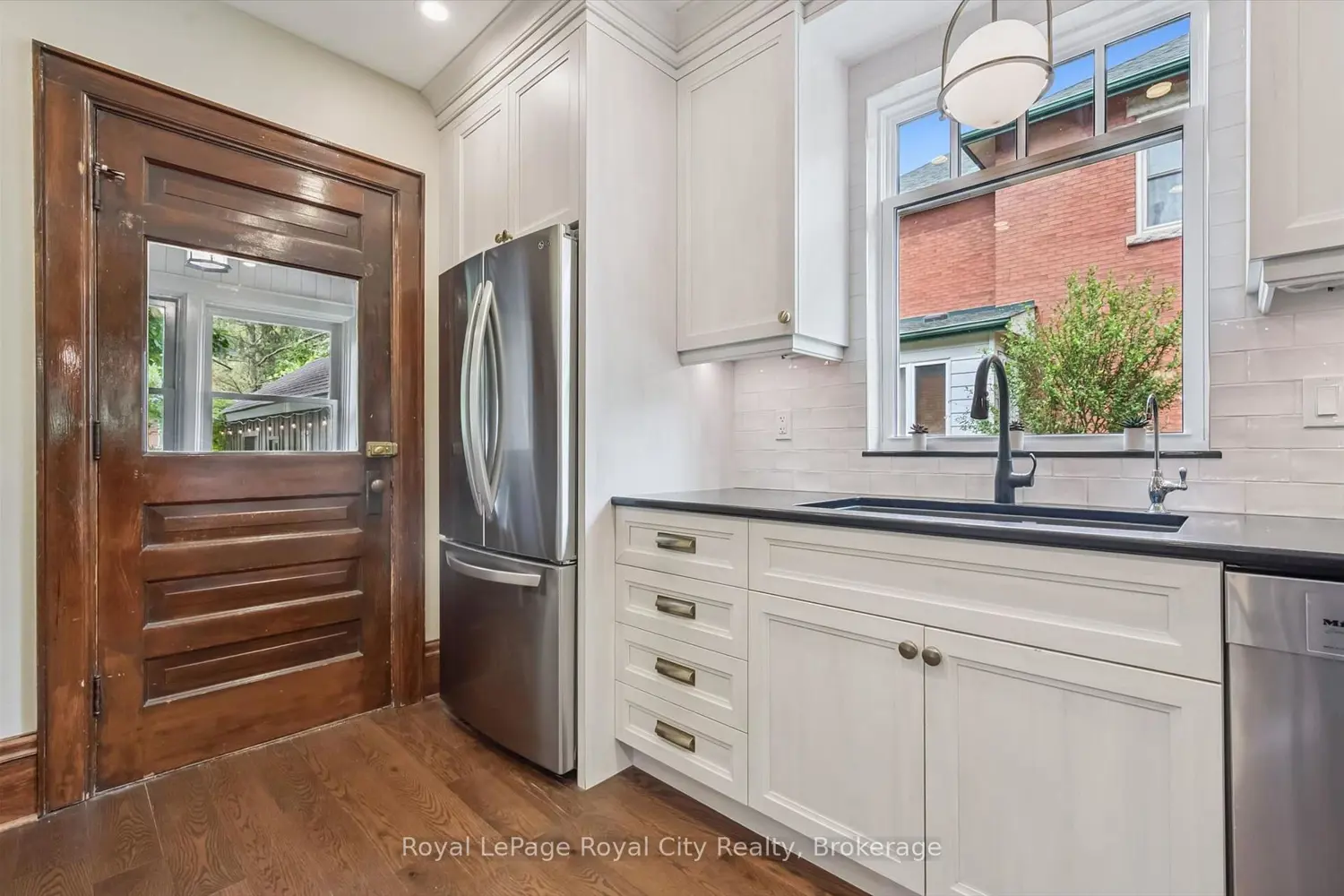 83 Durham Street photo 5