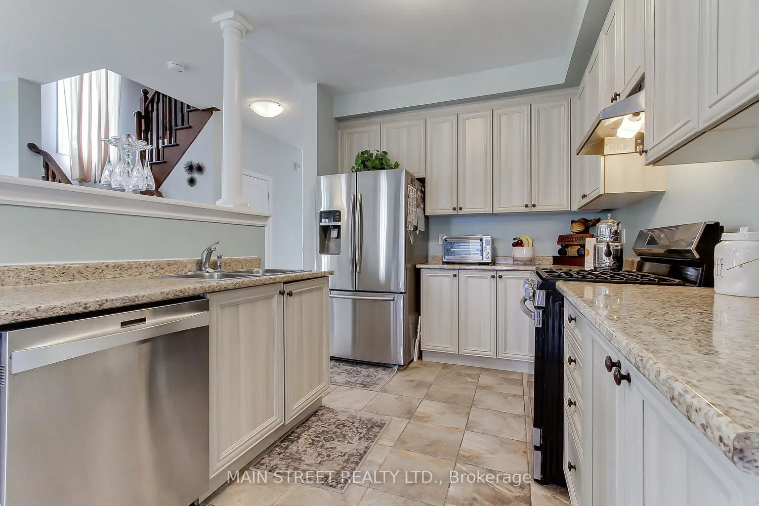 34 Grey Wing Avenue photo 5