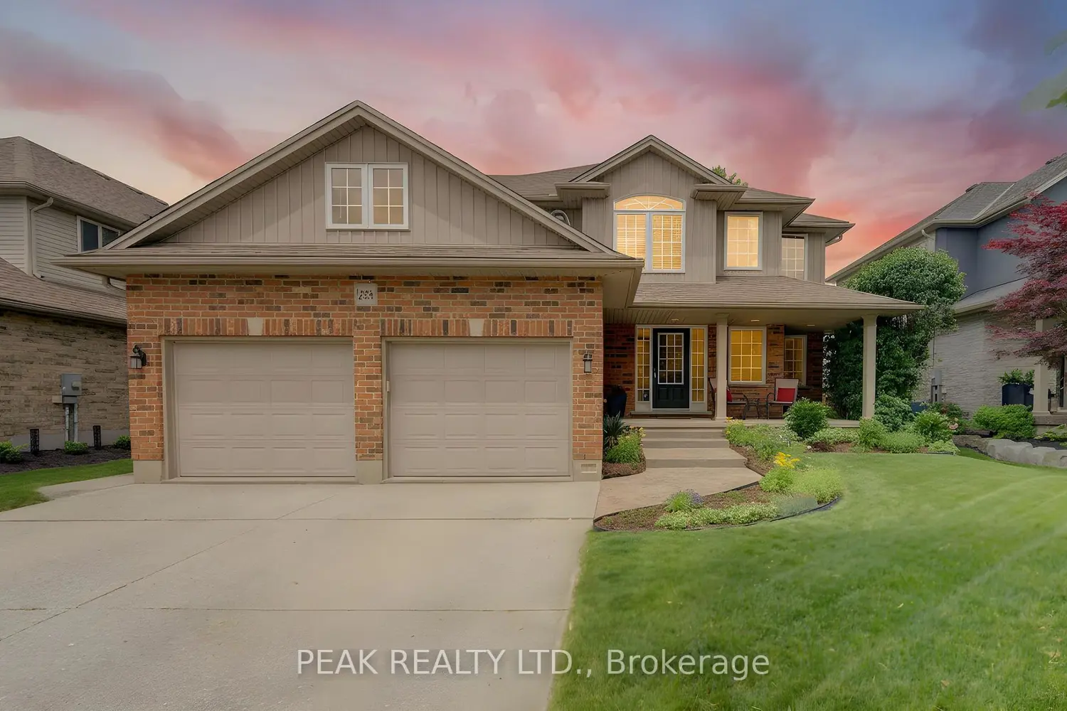 258 Laschinger Boulevard photo 2