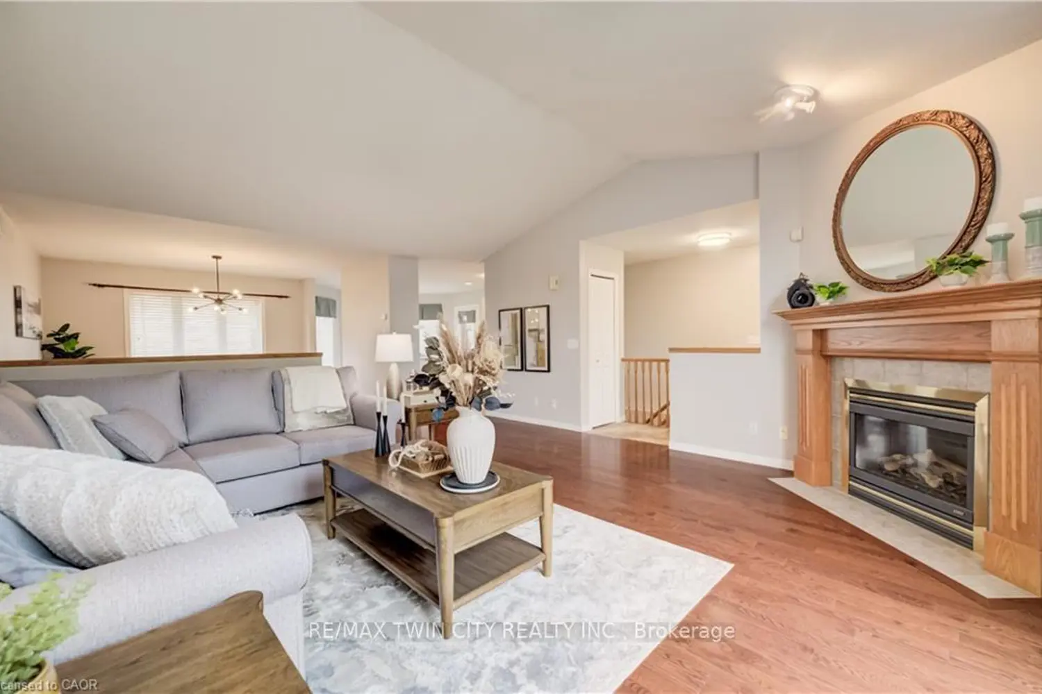 27 Chandos Drive photo 2