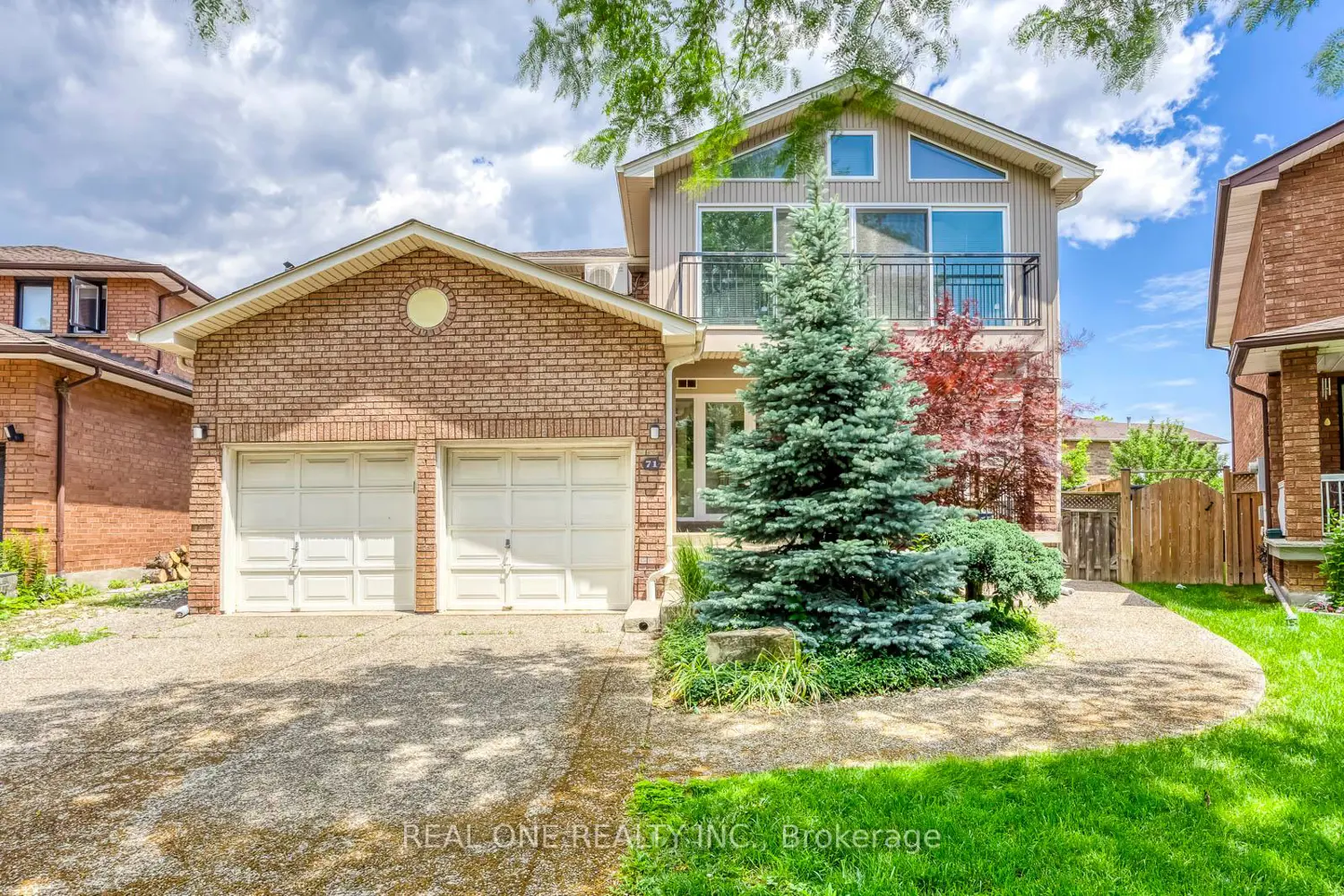71 Stock Avenue photo 3