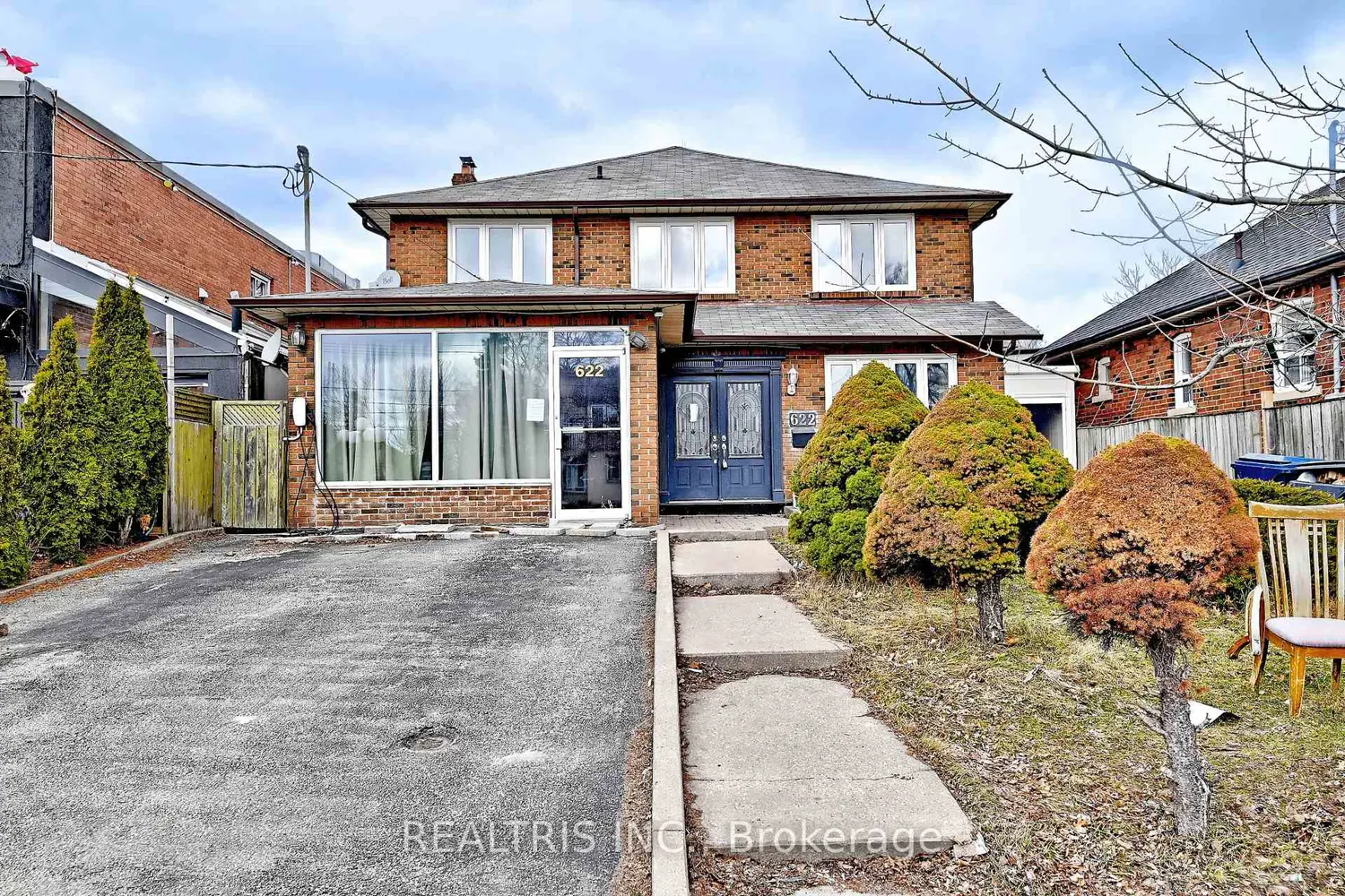622 The Queensway