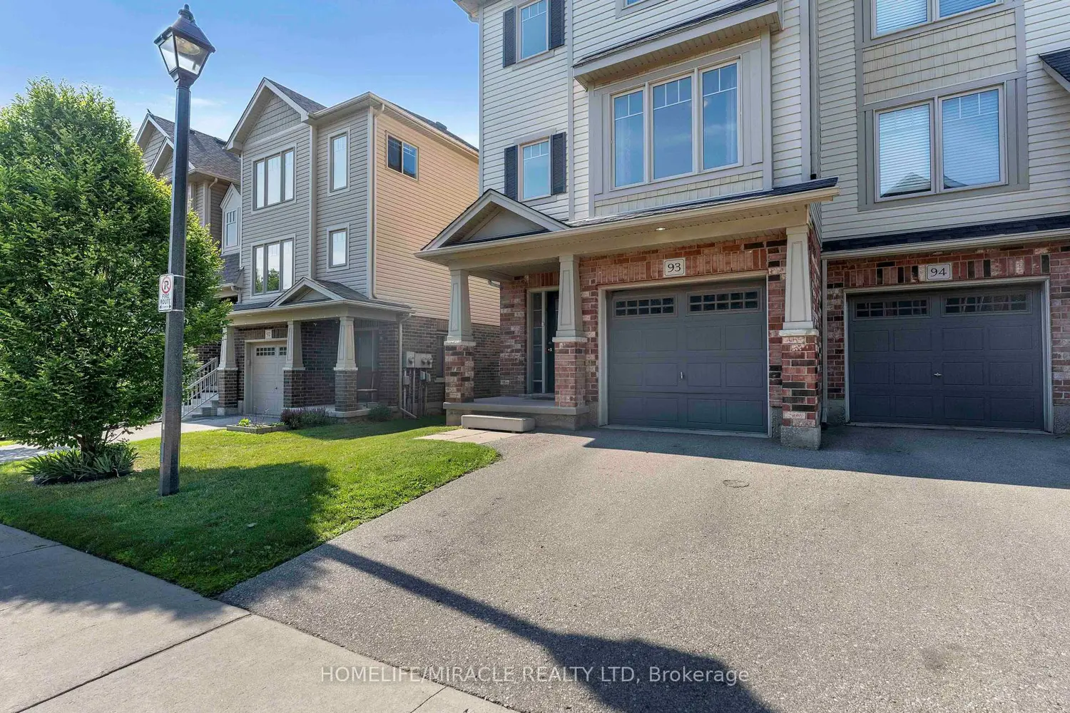 750 Lawrence Street 93 photo 2