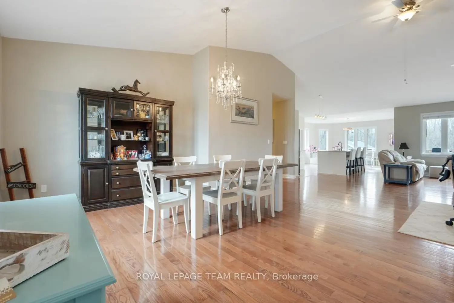 986 South Gower Drive photo 4