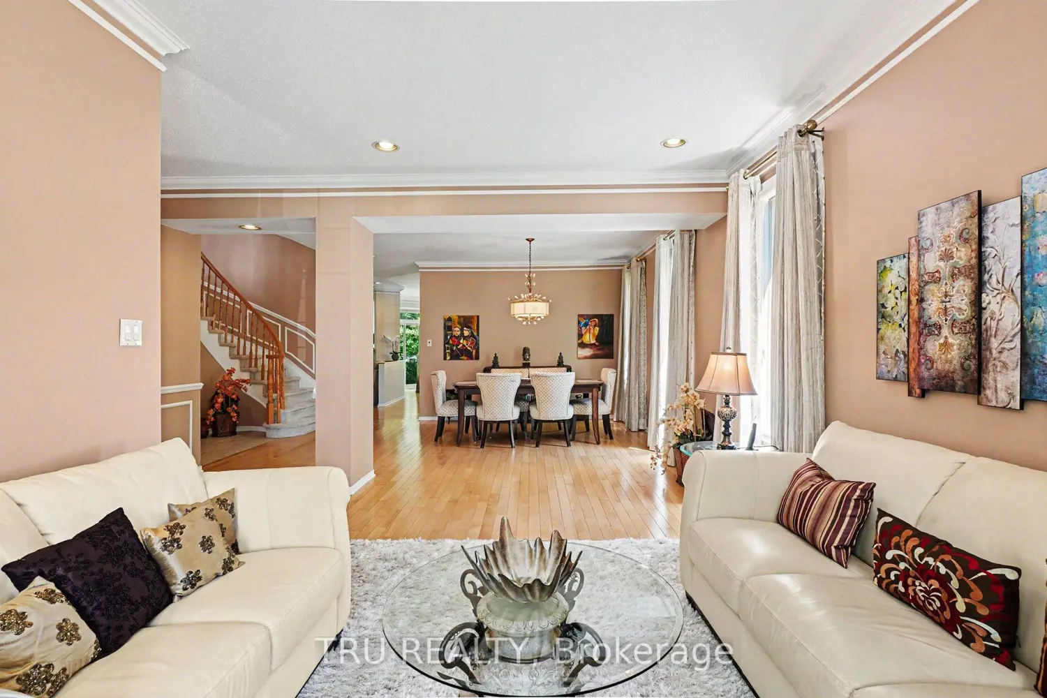 40 Cimarron Crescent photo 3