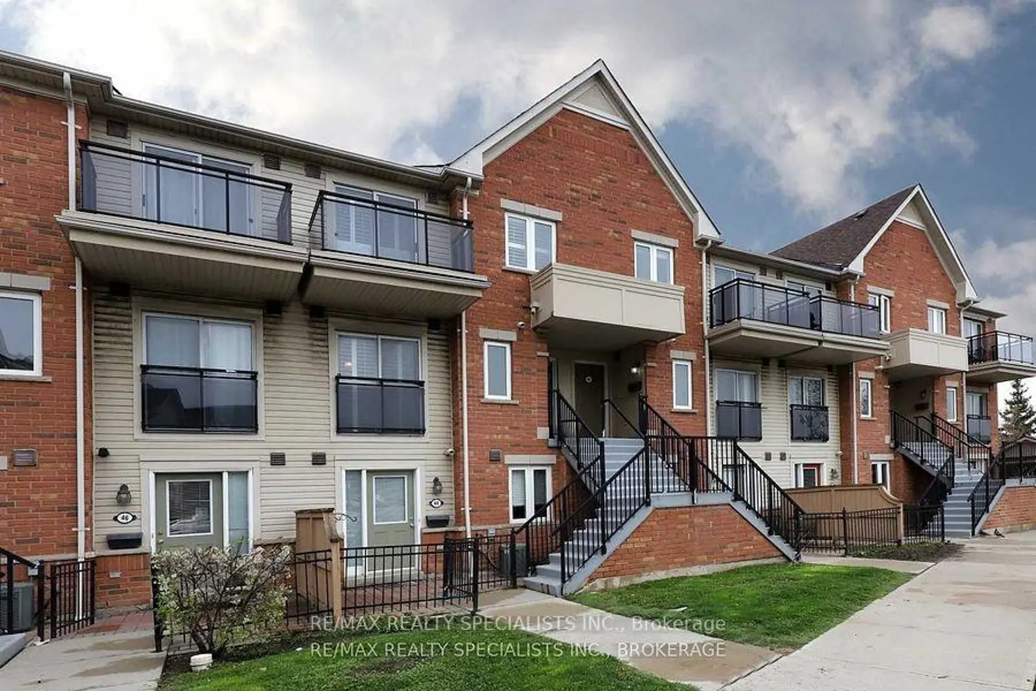 4620 Guildwood Way 44
