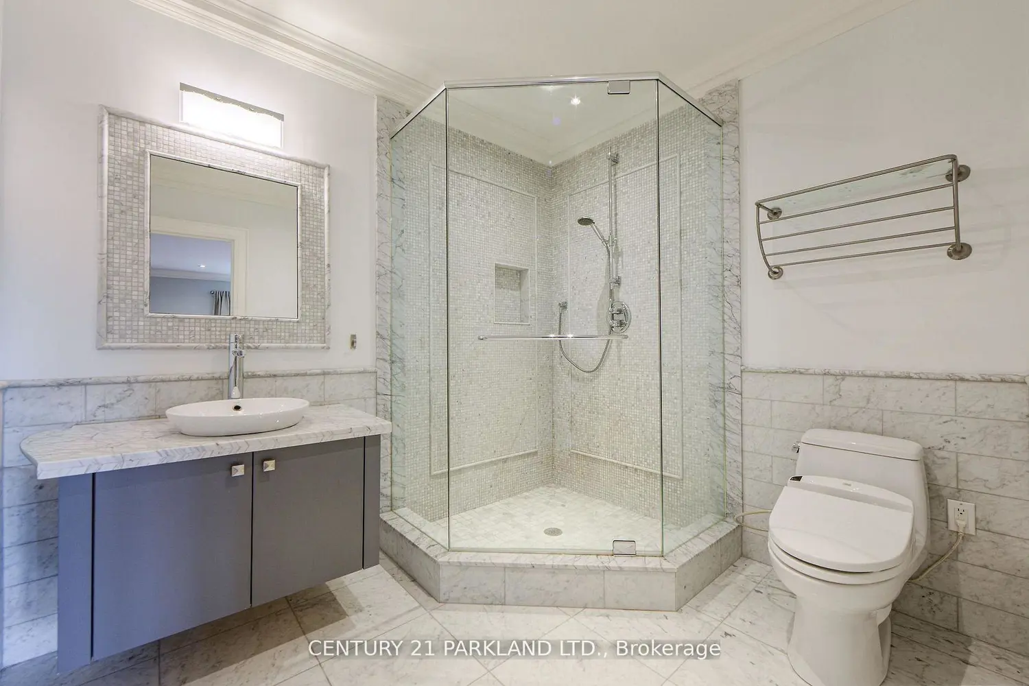 16 Flatbush Avenue photo 5