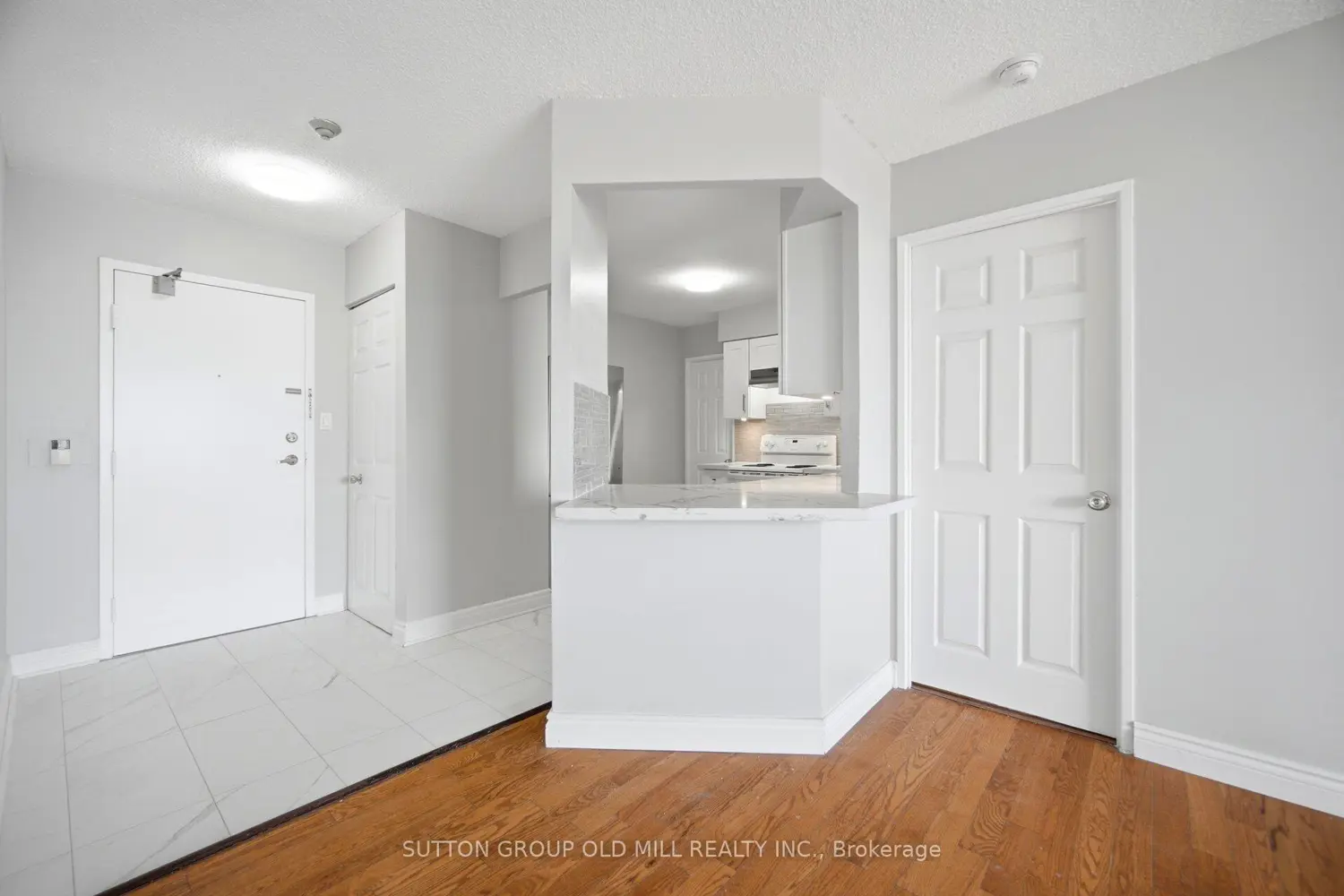 3605 Kariya Drive 1812 photo 4