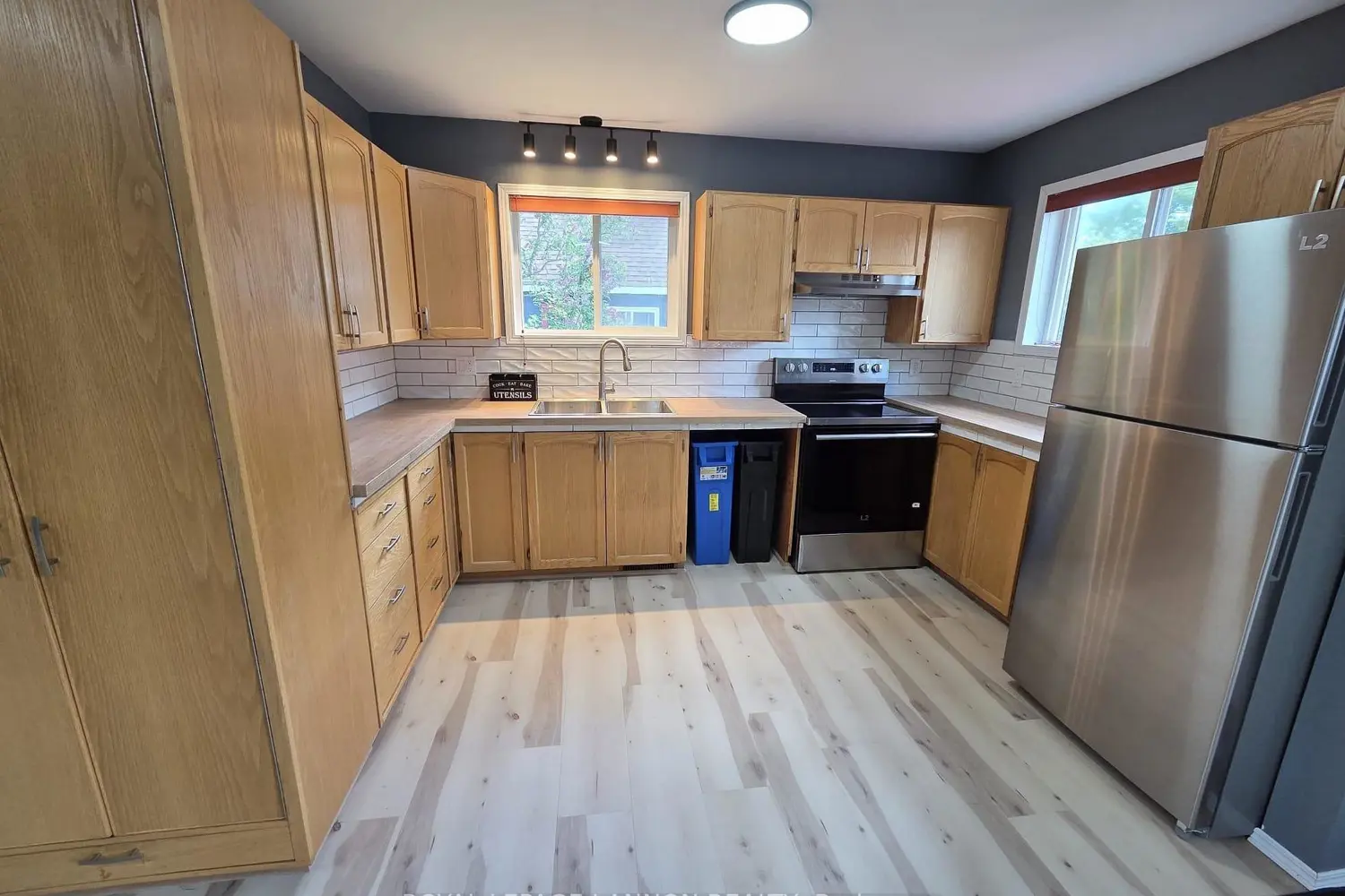 1312 Cameron Street photo 5