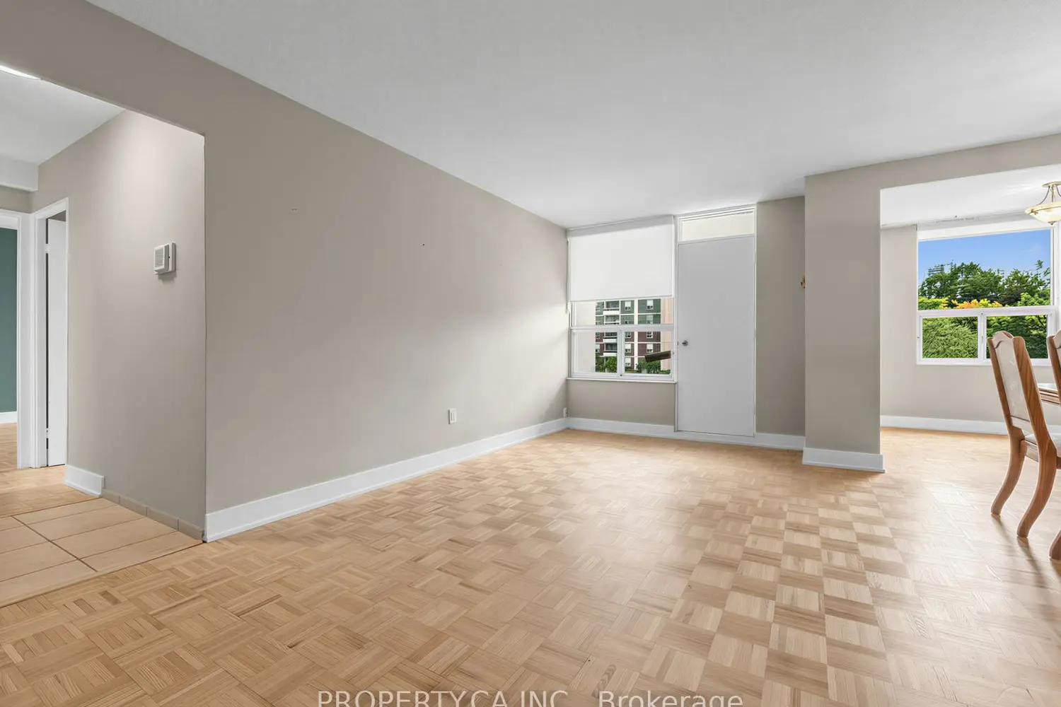 10 Edgecliff Golfway 708 photo 3