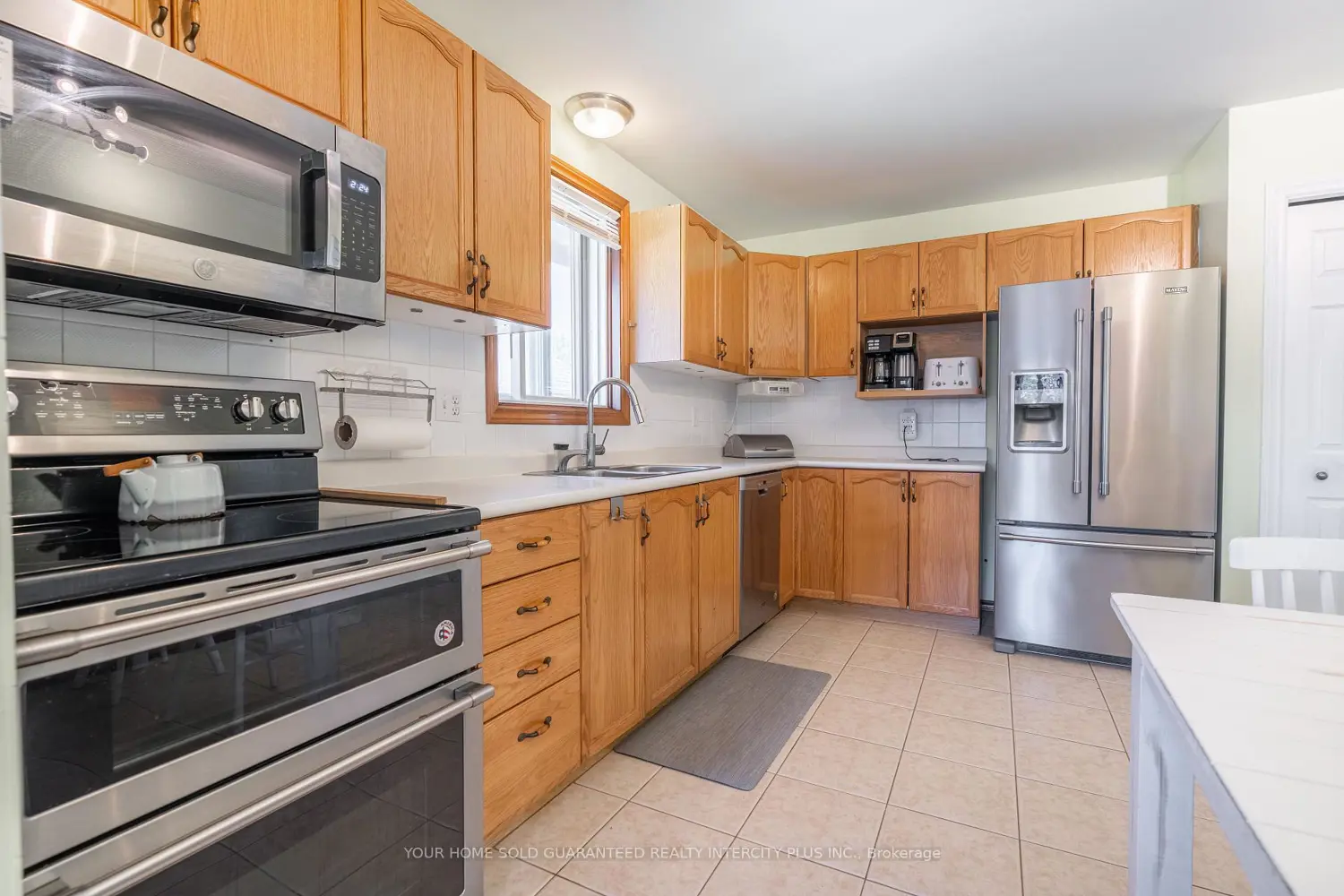 19 Windsor Drive photo 4