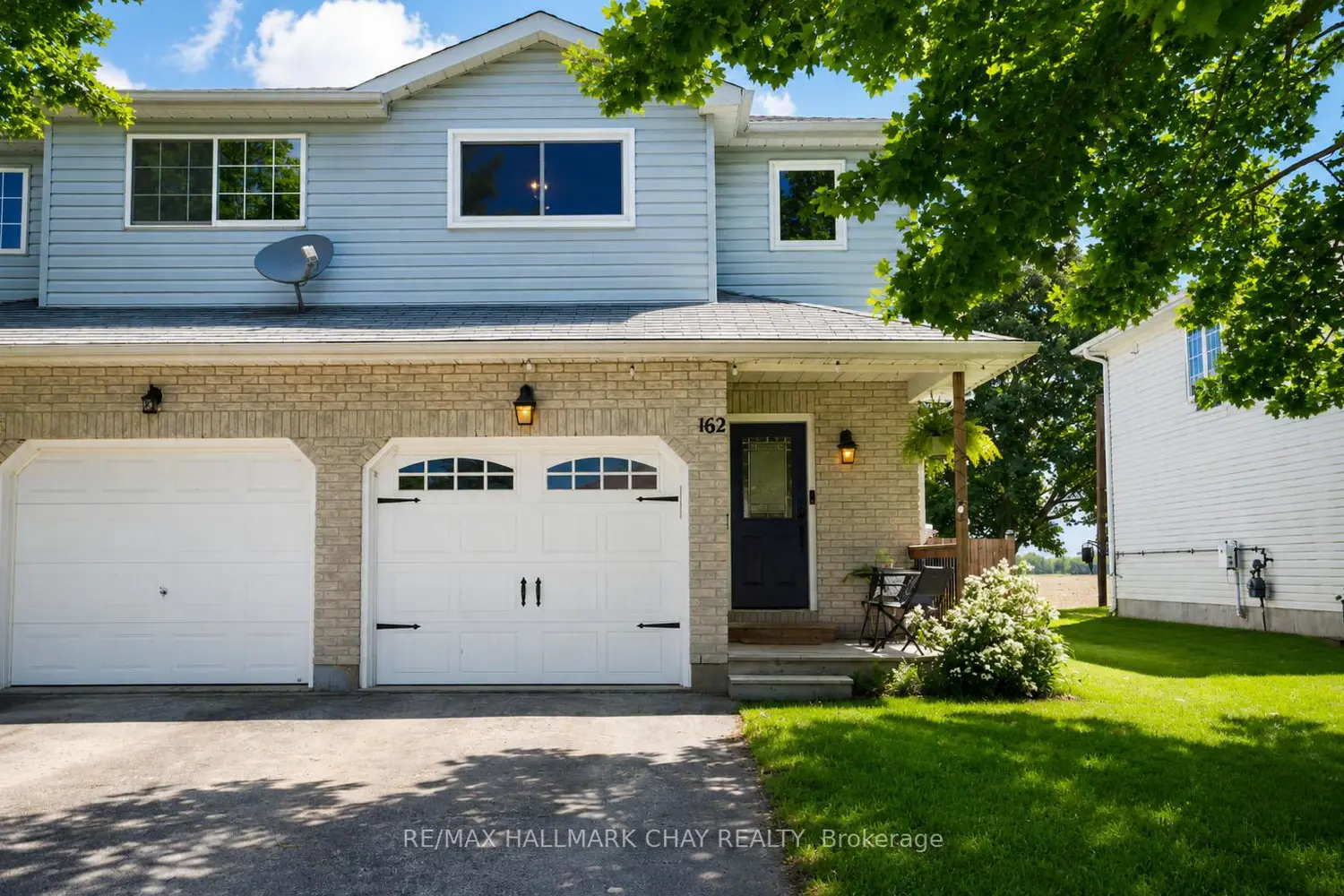 162 Ritchie Crescent