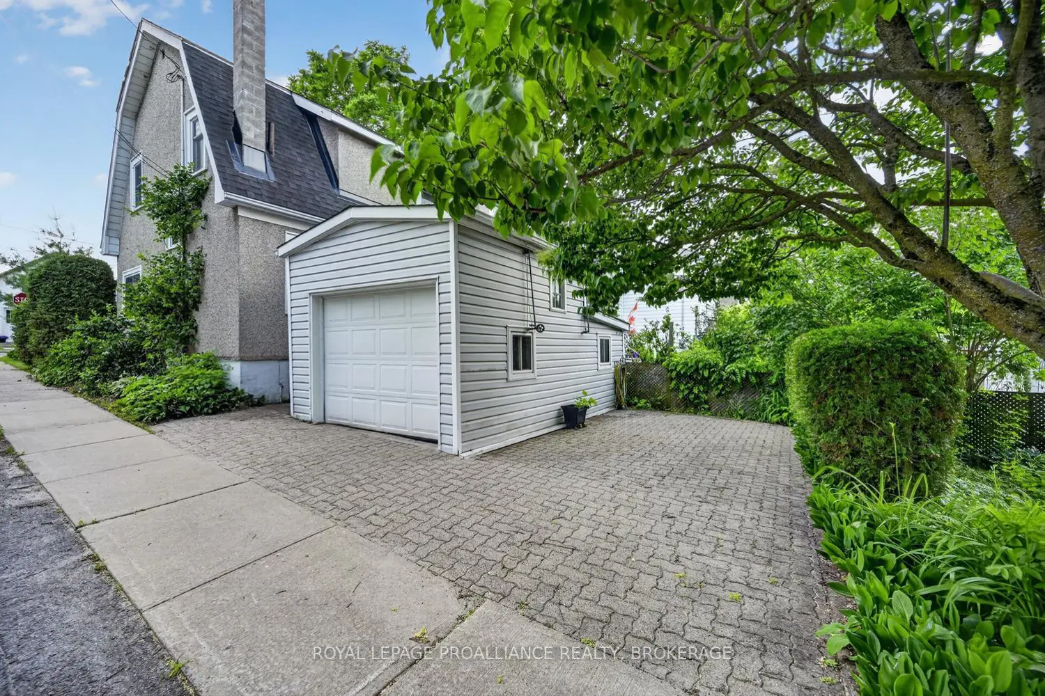 164 Pearl Street photo 3