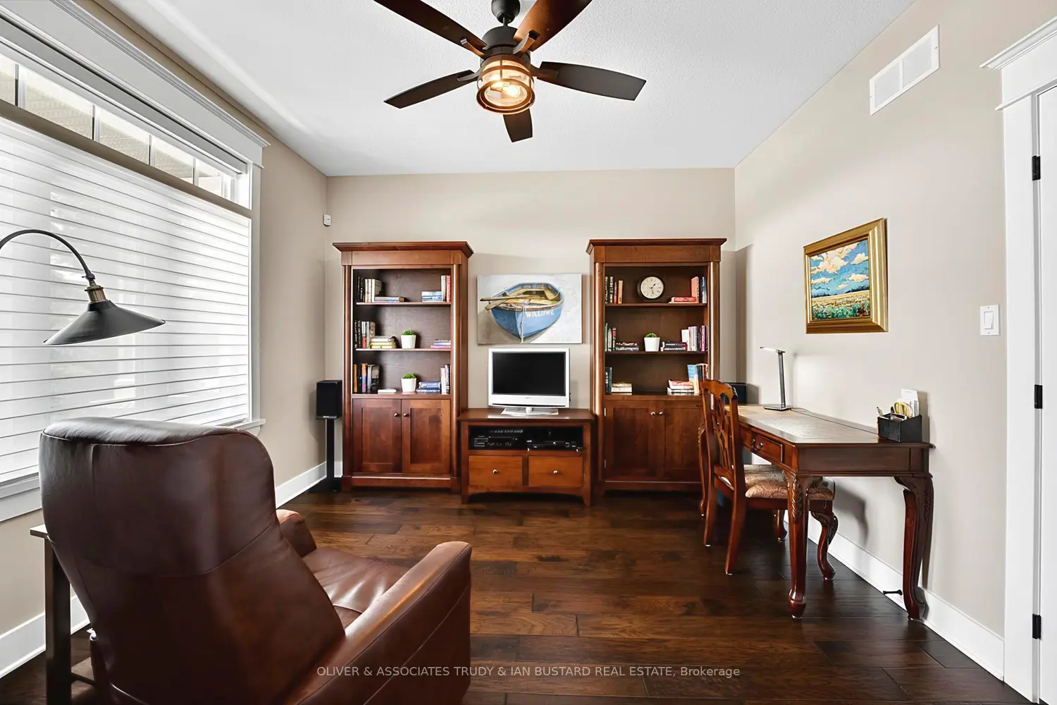 46 Erin Place photo 3