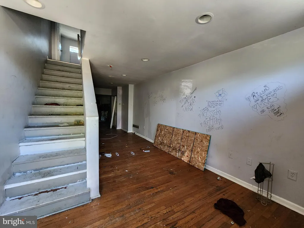 3525 E Fairmount Avenue, Baltimore, MD 21224 photo 5