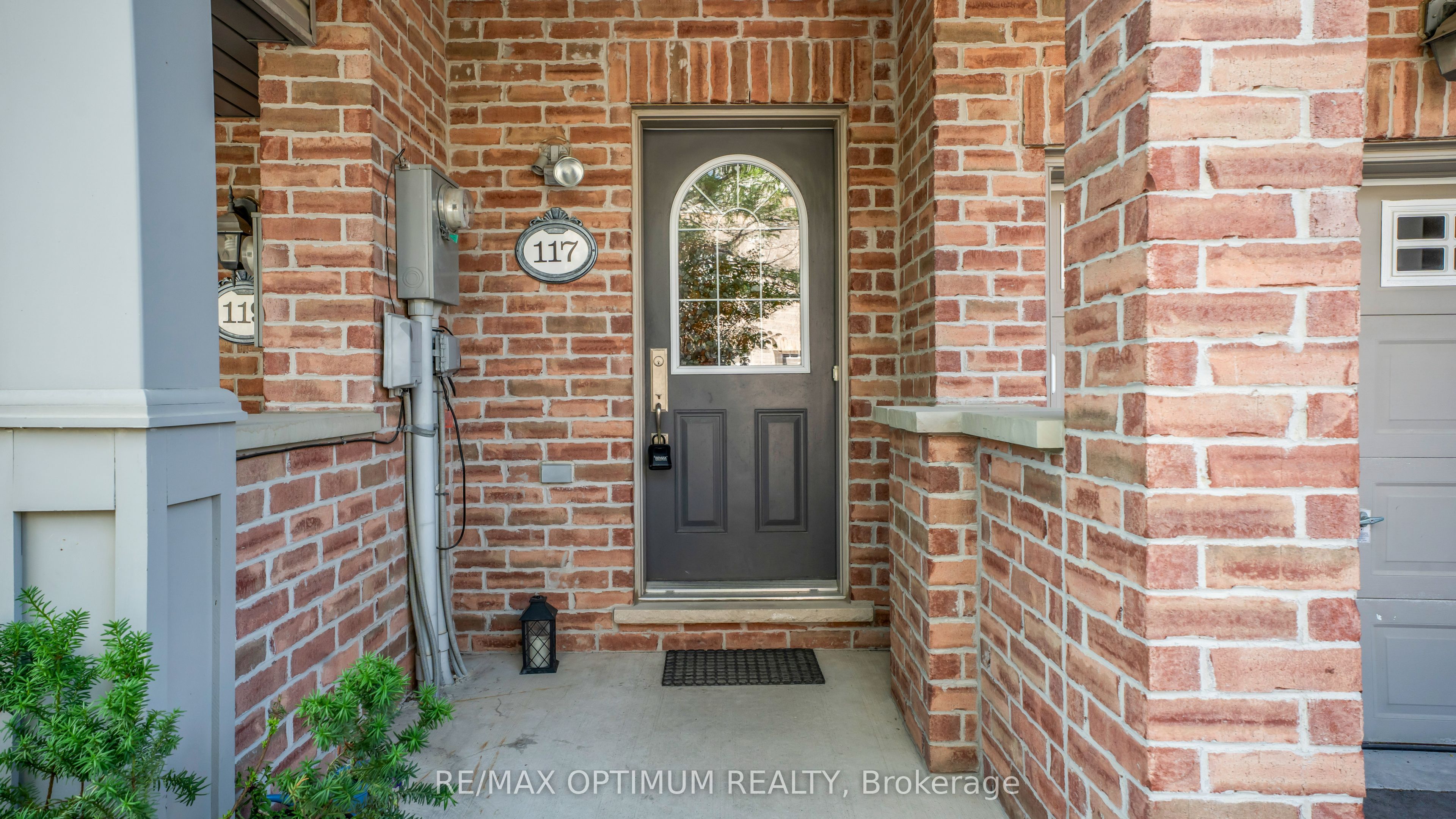 117 Cedar Lake Crescent, Brampton, ON, L6Y 0R1 photo 4