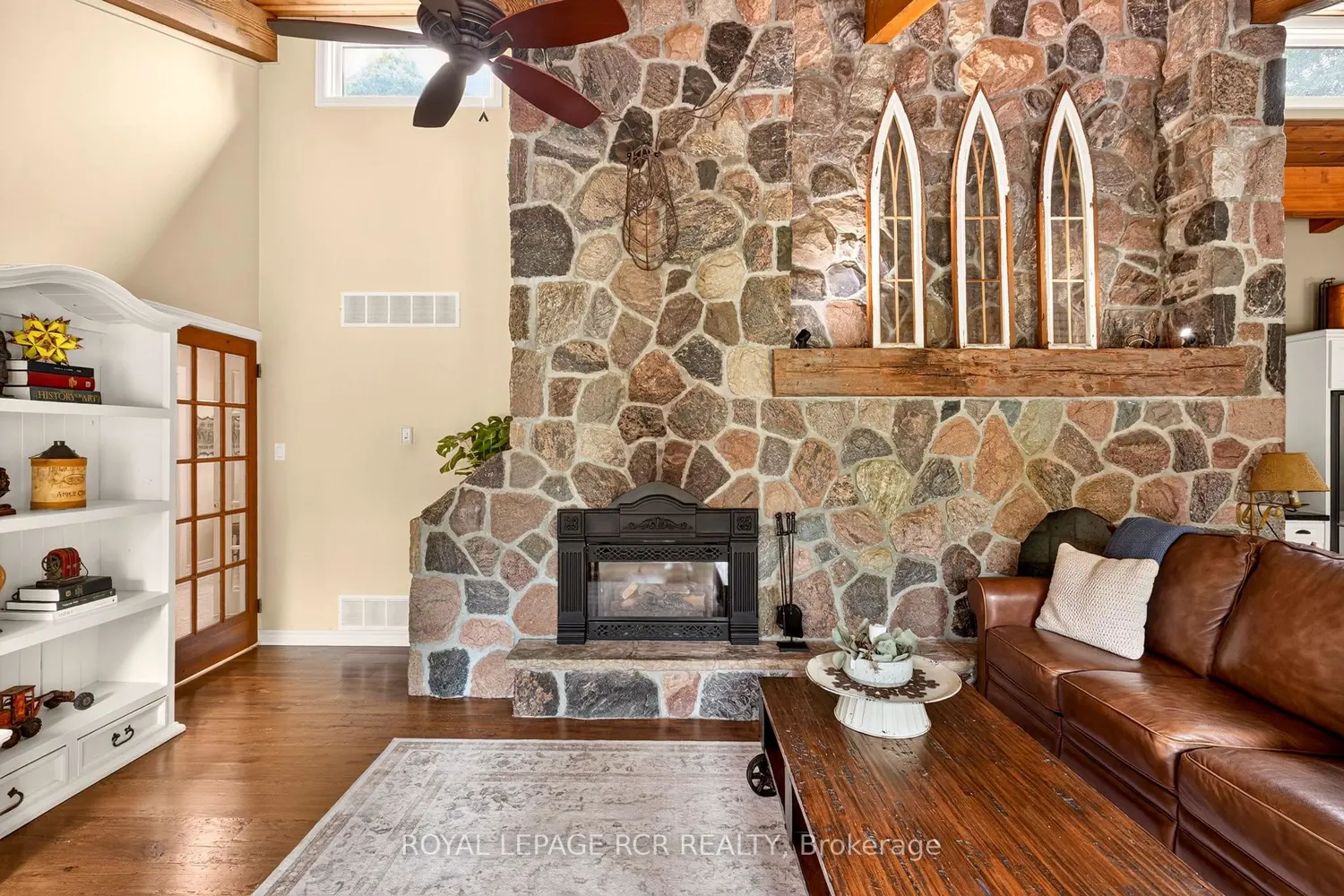 308339 Hockley Road photo 4