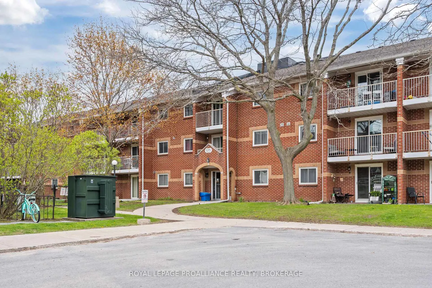 573 Armstrong Road 306 photo 2