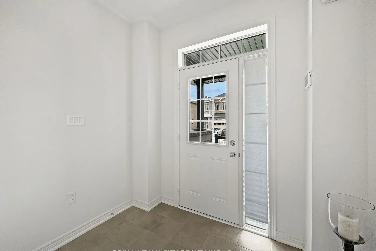 82 Gledhill Crescent photo 2