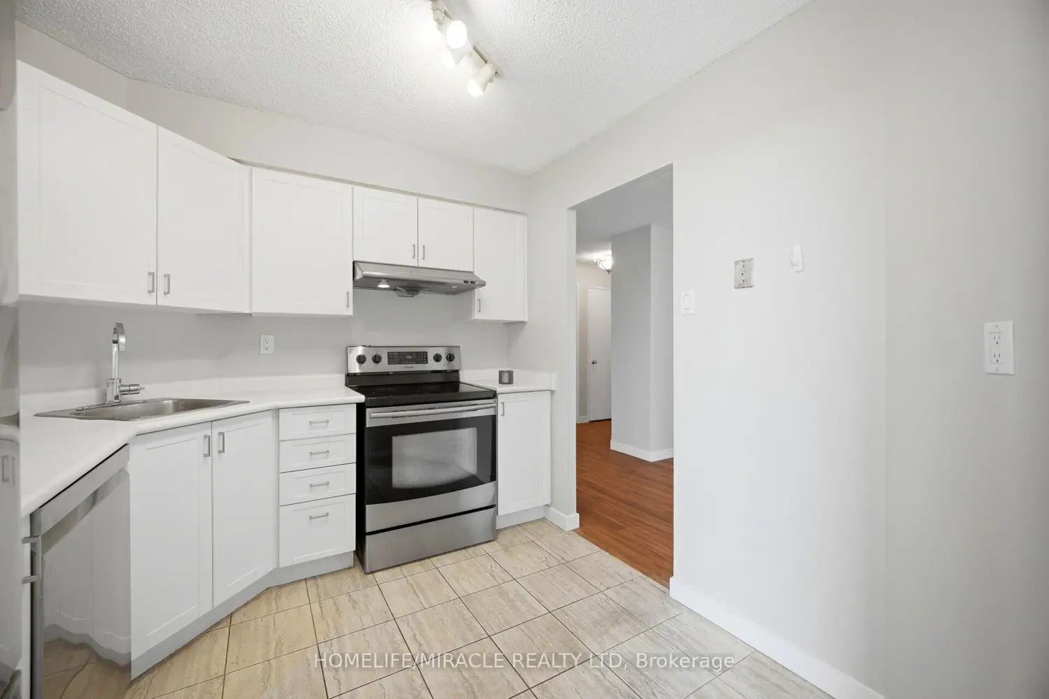 41 Markbrook Lane 707