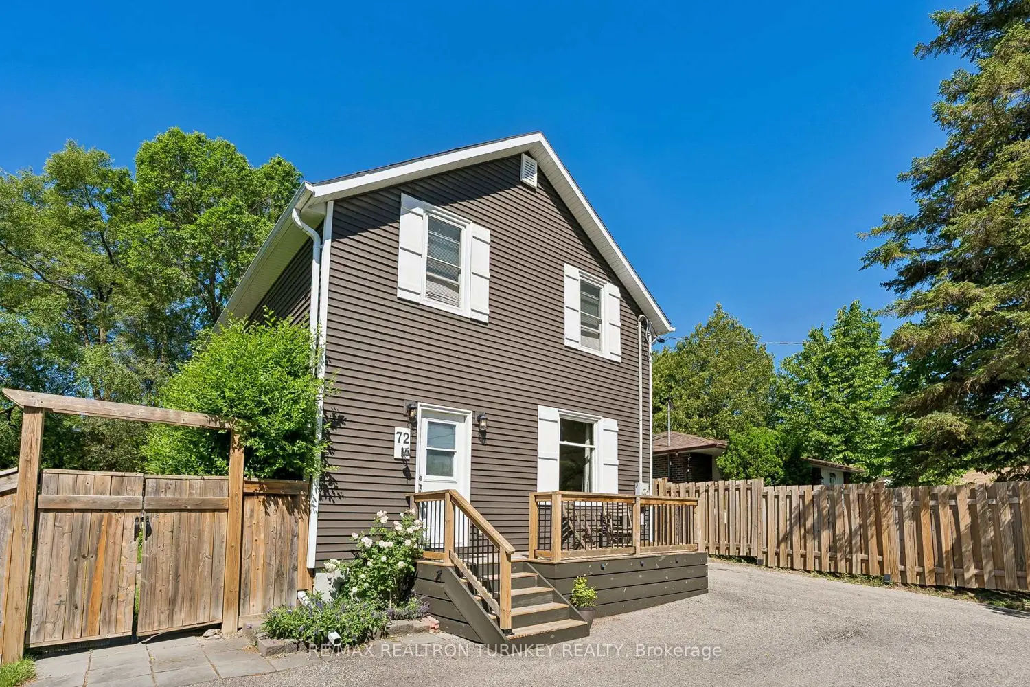 72 Vincent Street photo 3