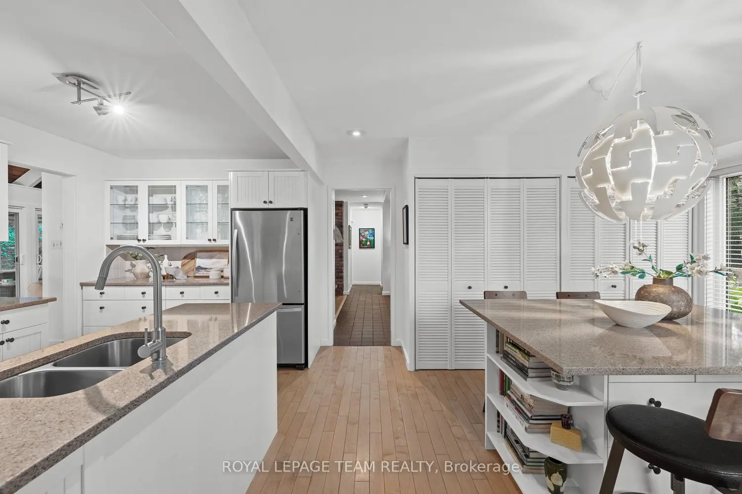 6478 Marina Drive photo 4