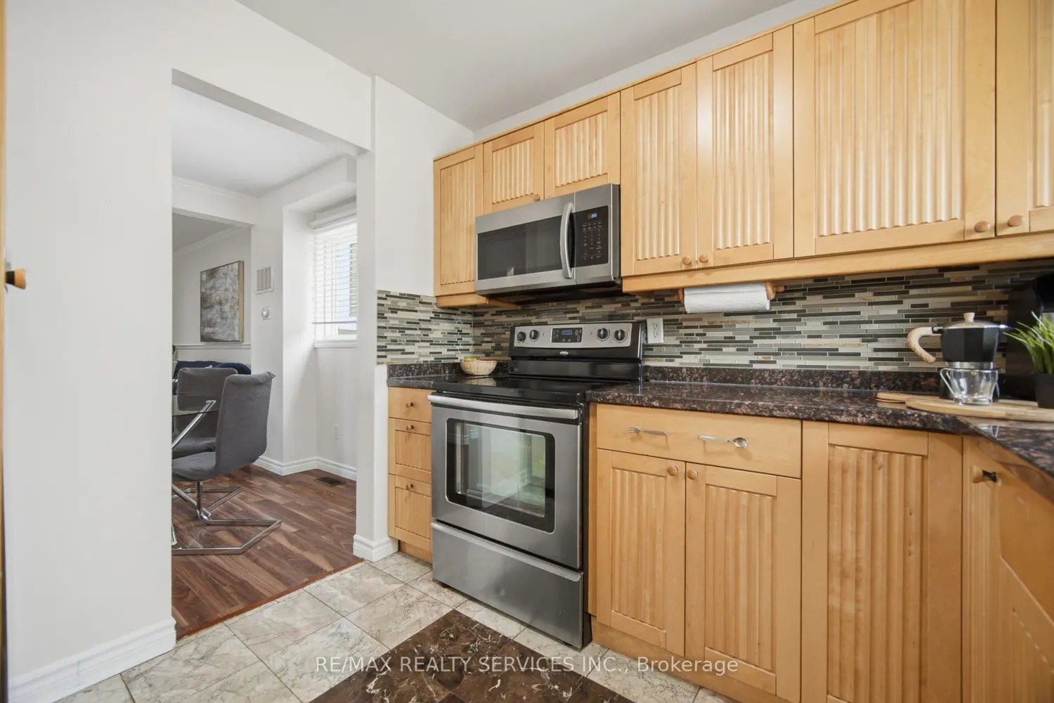 18 Gold Pine Court photo 3