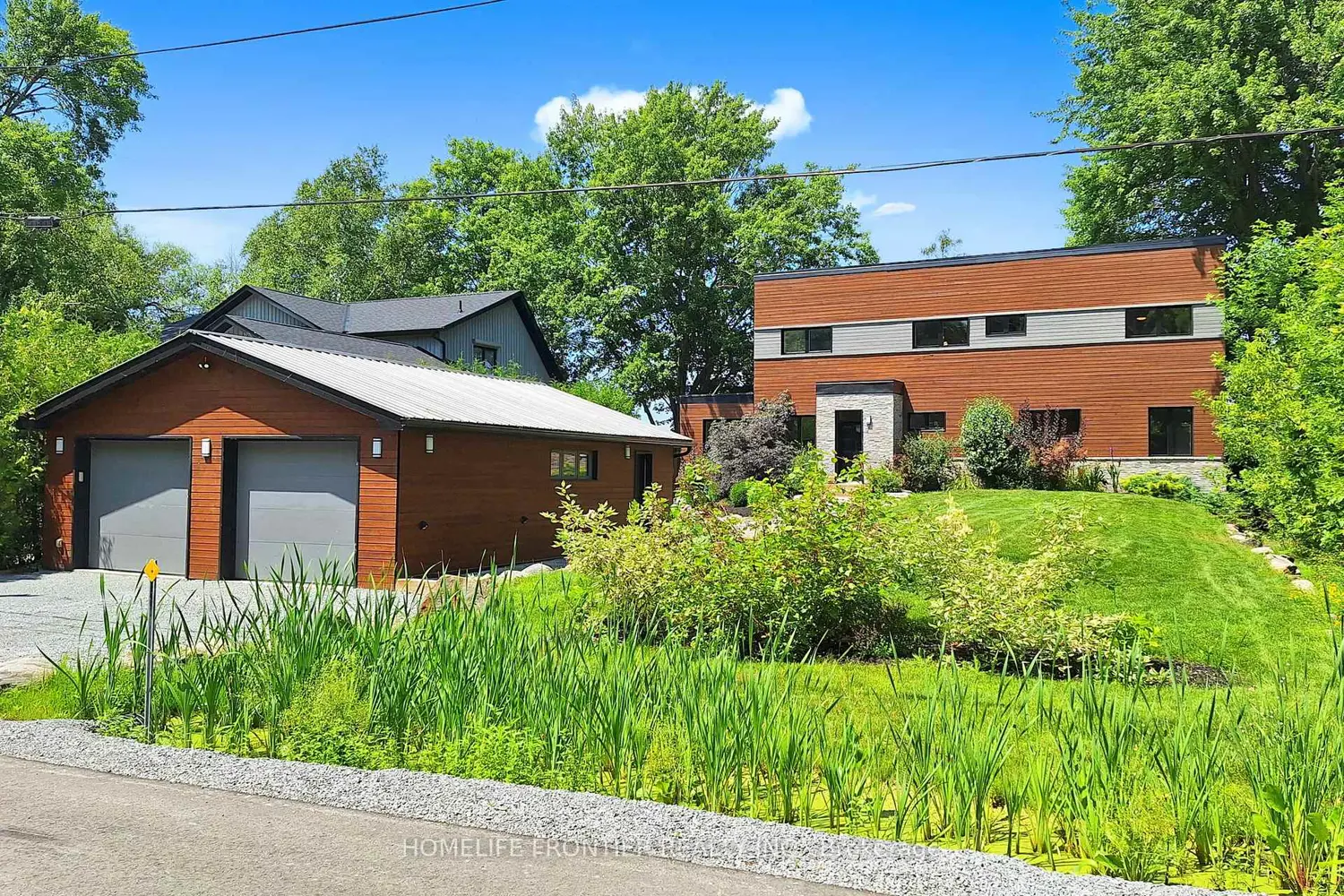 44 Irving Drive photo 4
