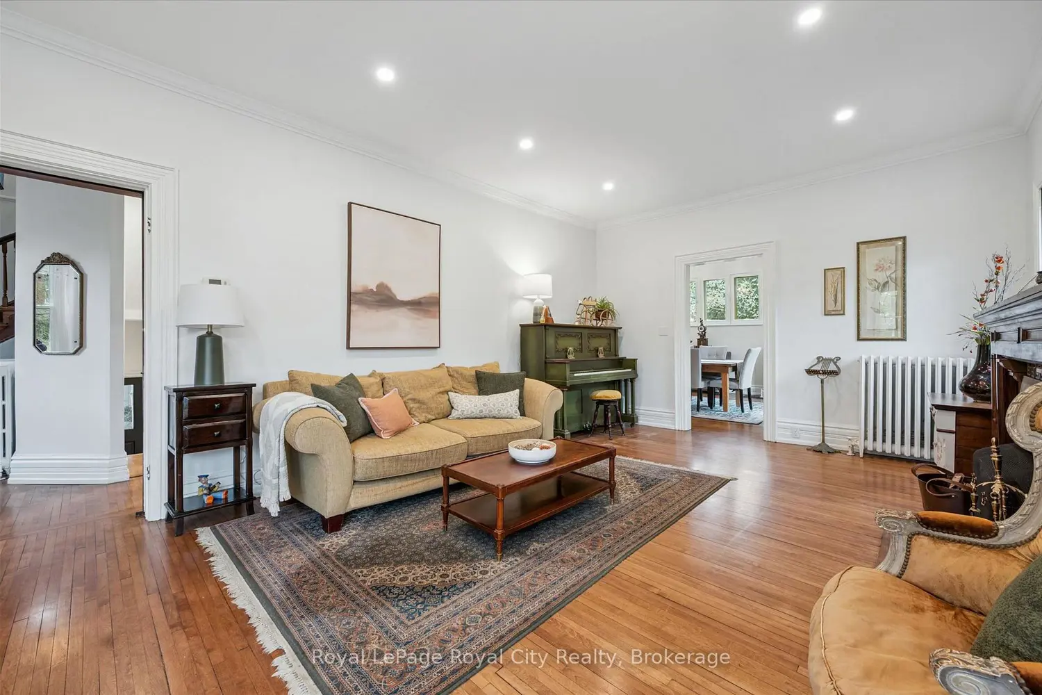 113 Queen Street photo 4