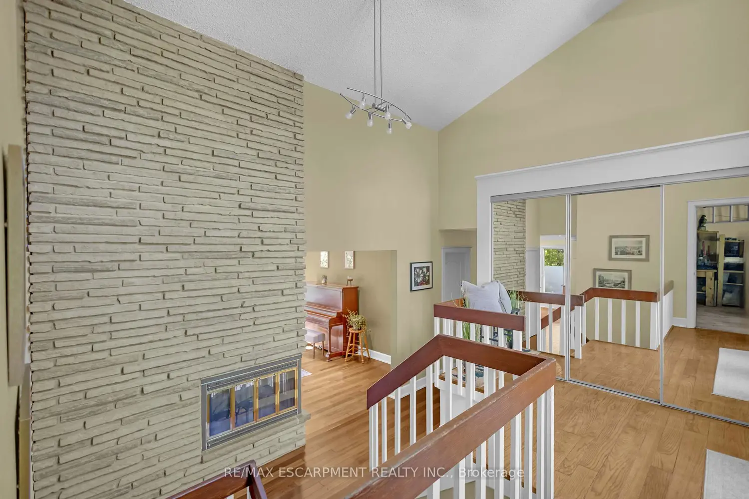 59 Park Road photo 3