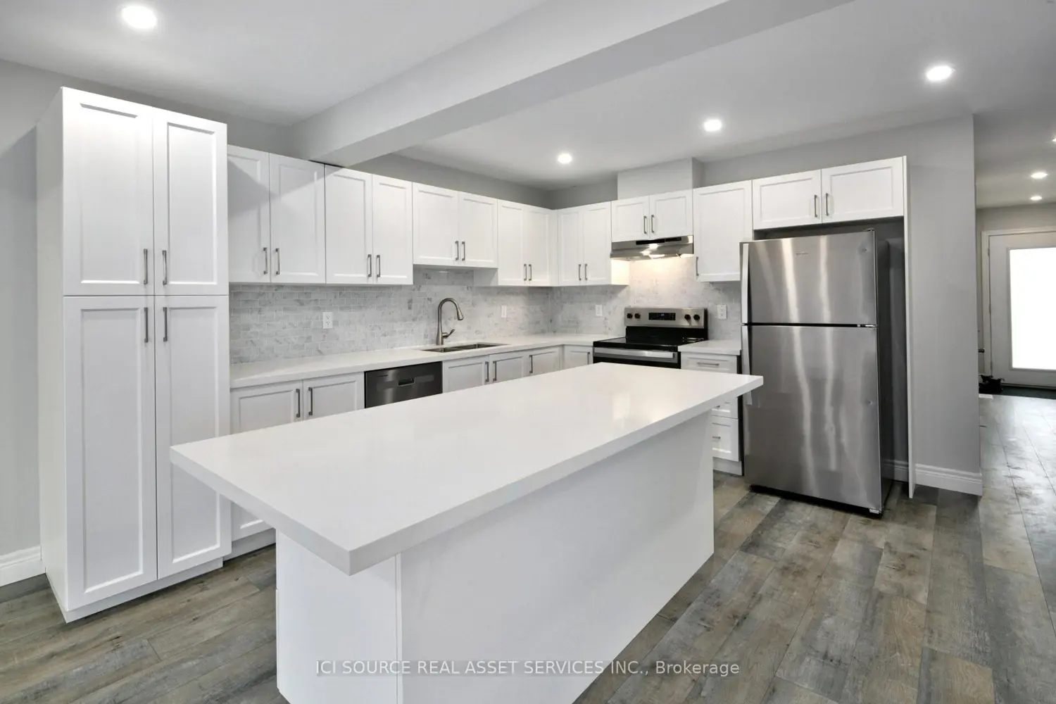 680 Wild Rose Drive photo 3