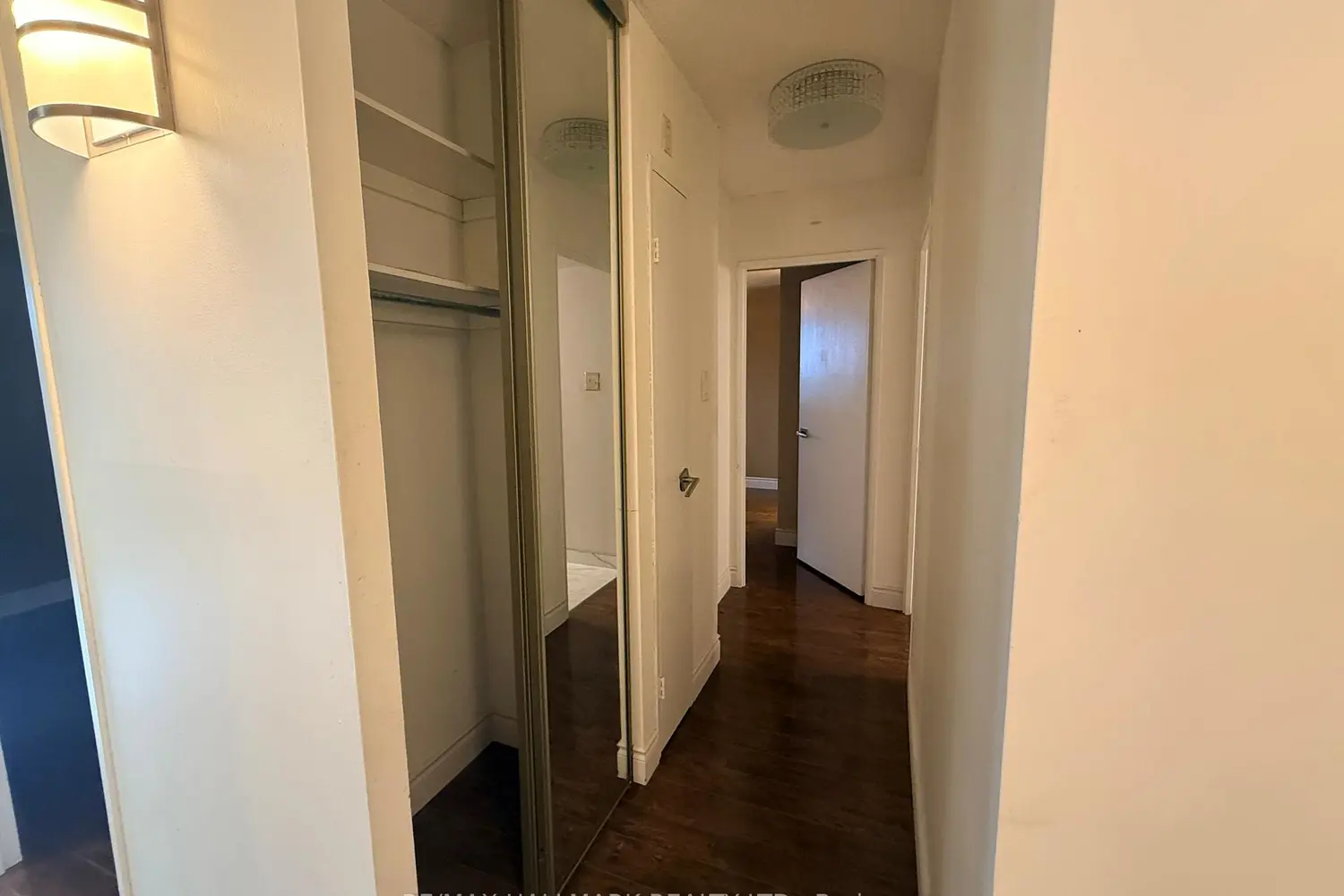 121 Ling Road 1612 photo 2