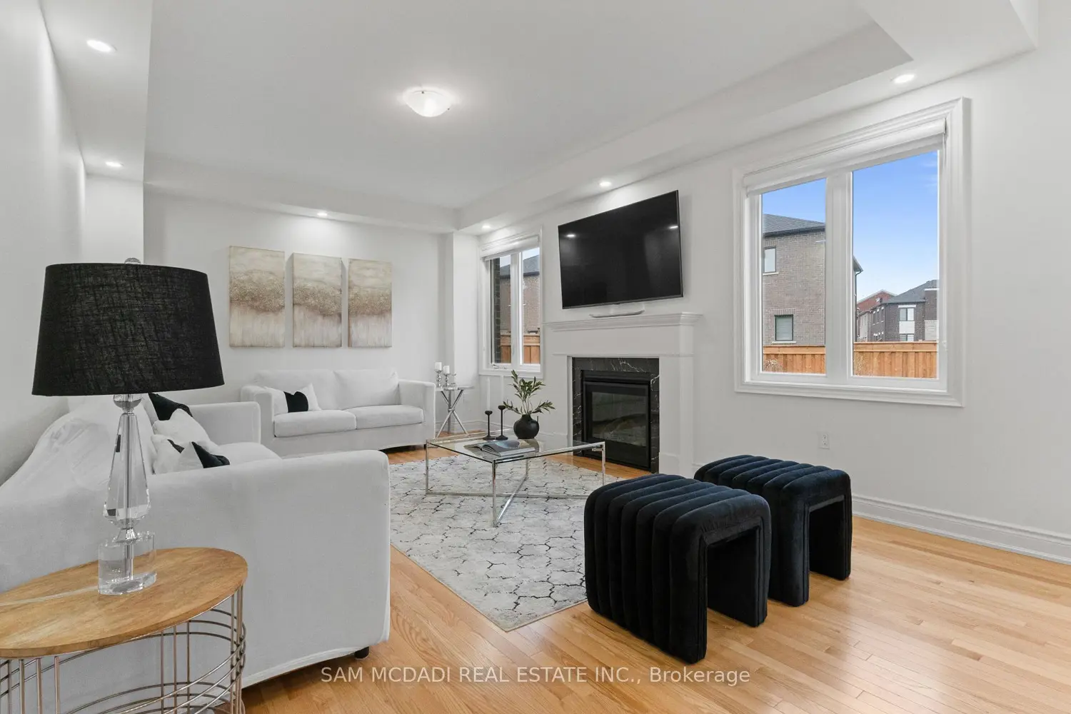 446 Humphrey Street photo 5