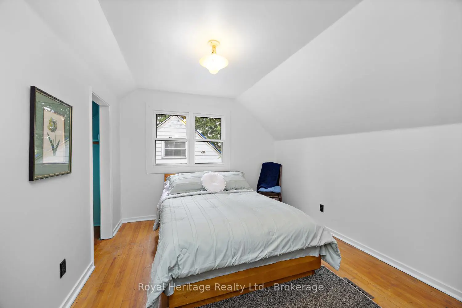722 Gillespie Avenue photo 5