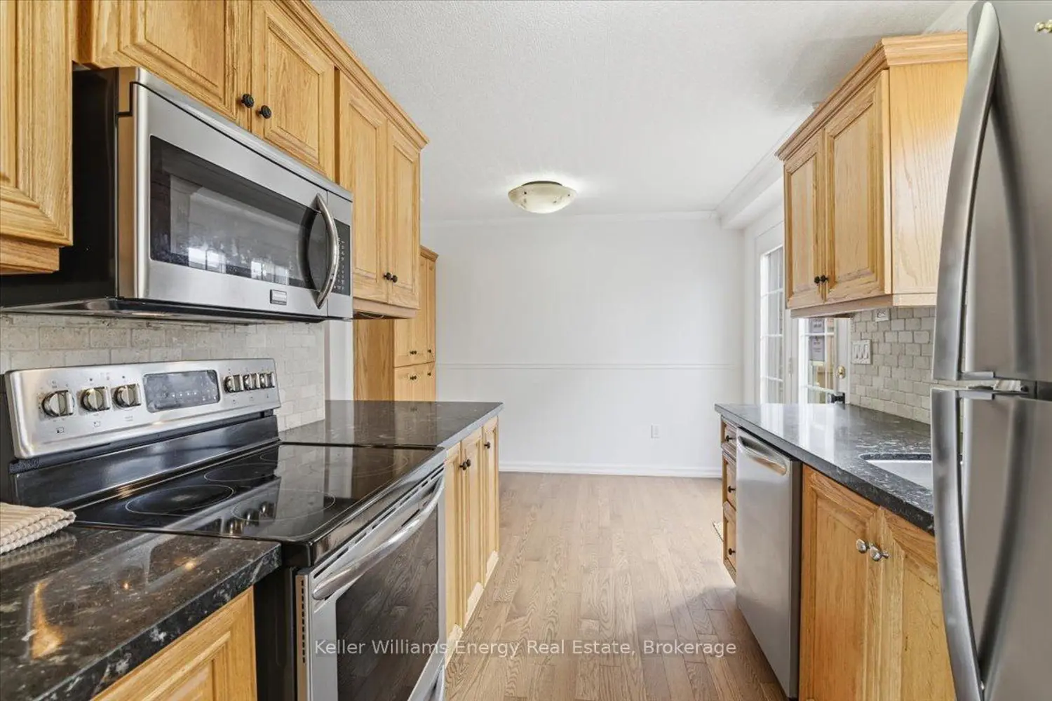 406 Vega Street photo 5