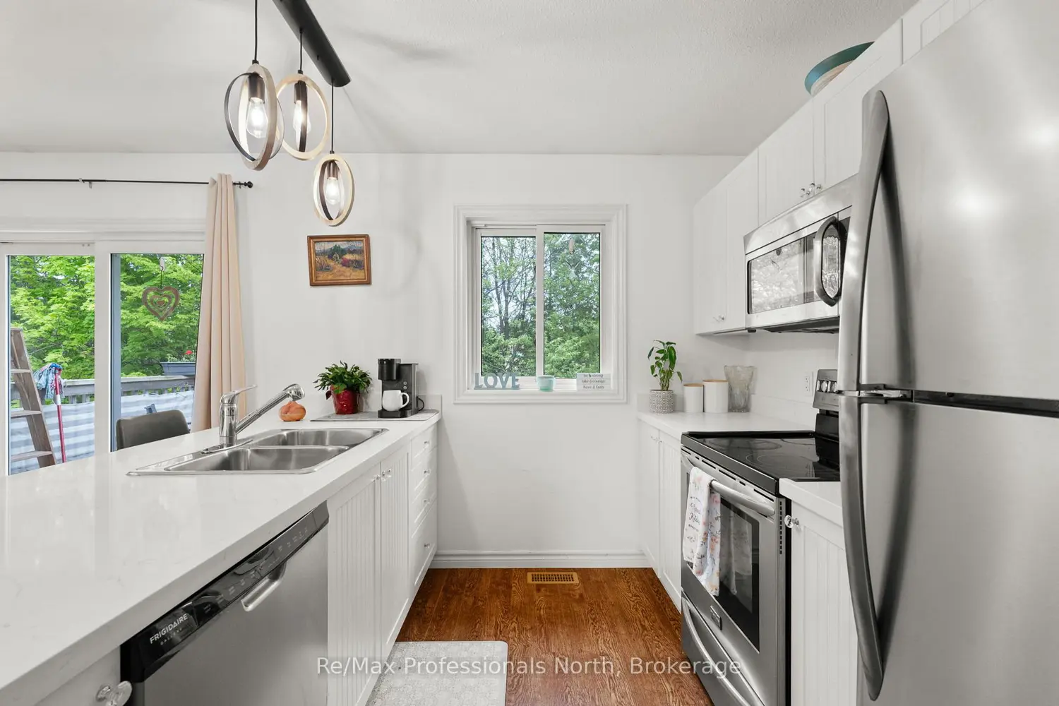 200 Pine Street 68 photo 5