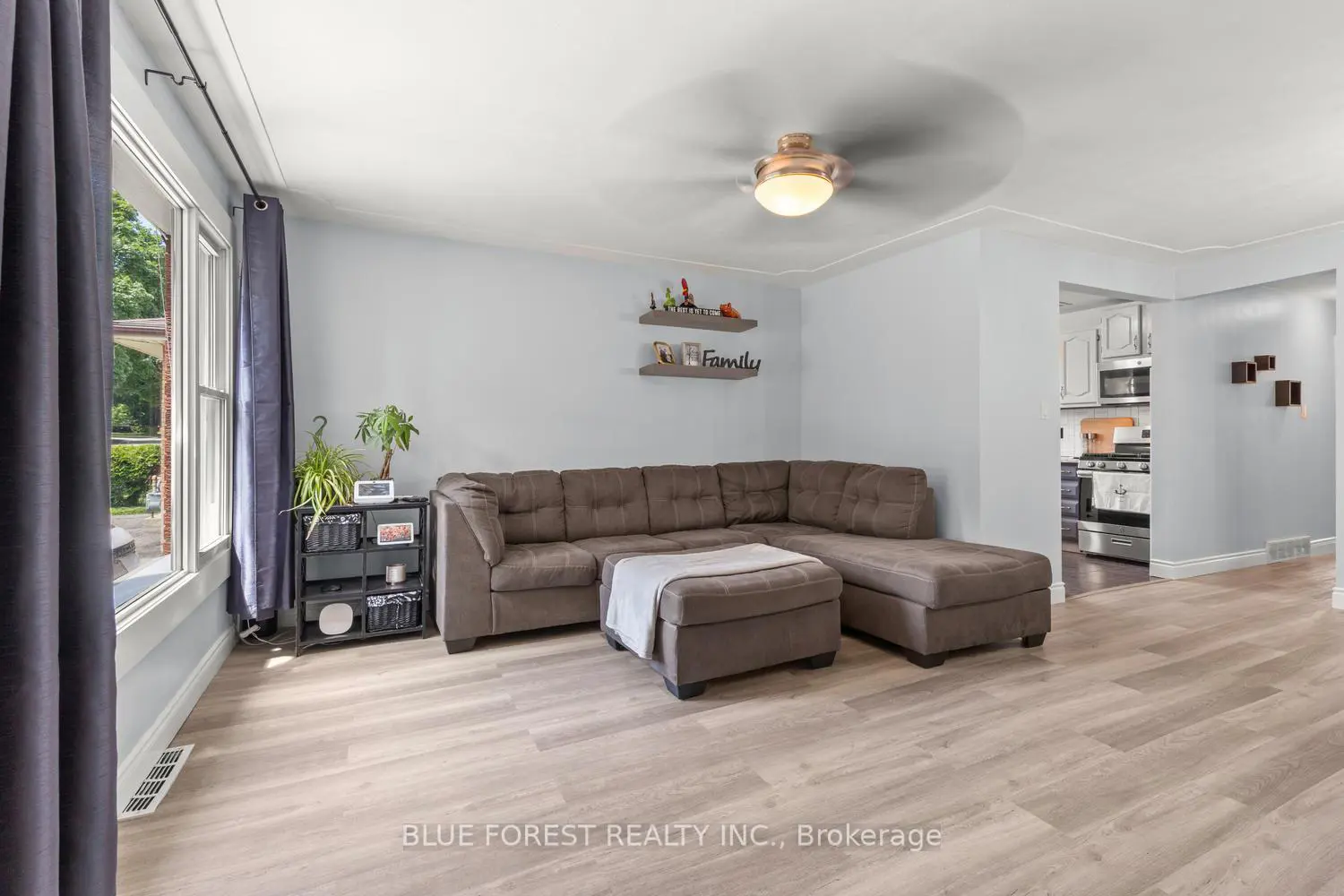 52 Almond Road photo 3