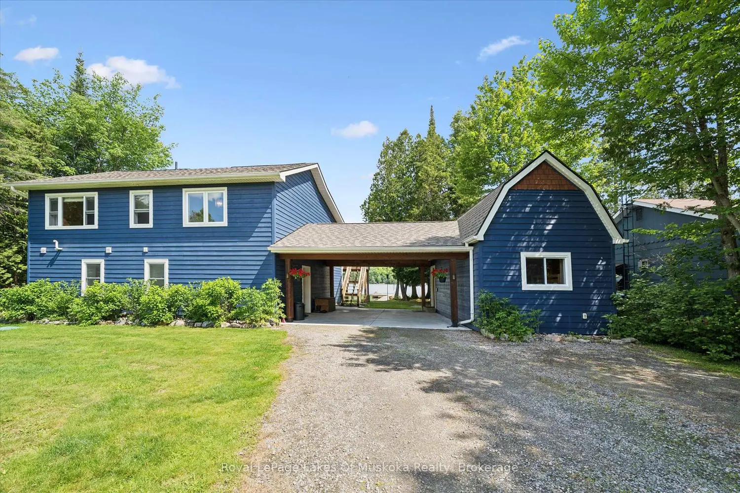 44 Hillcrest Lane photo 2