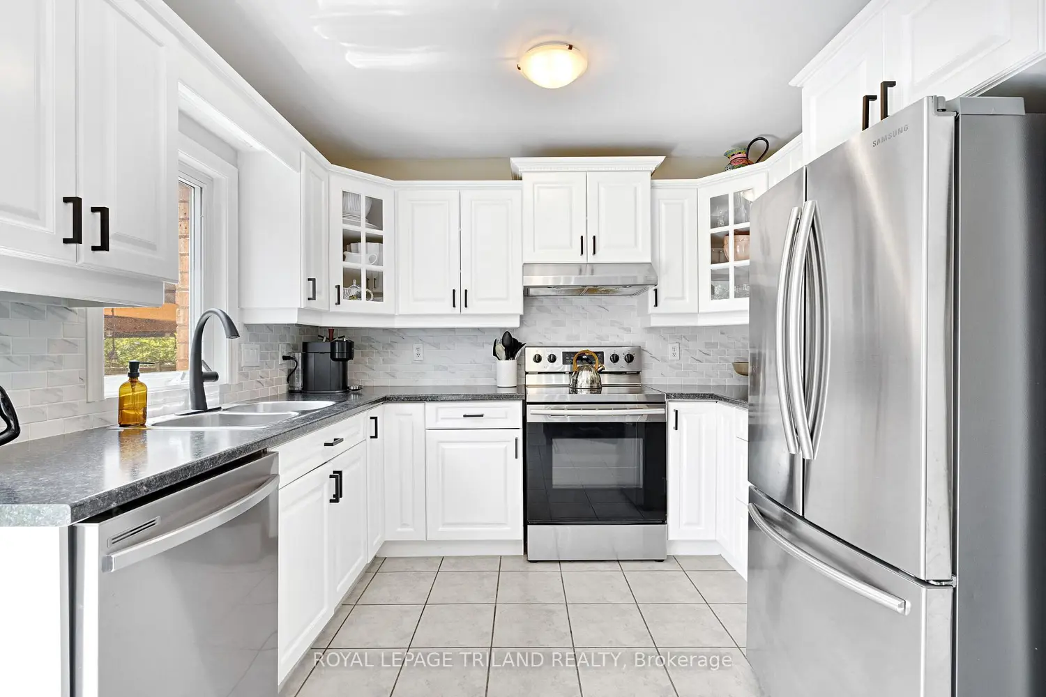 18 Sifton Drive photo 5