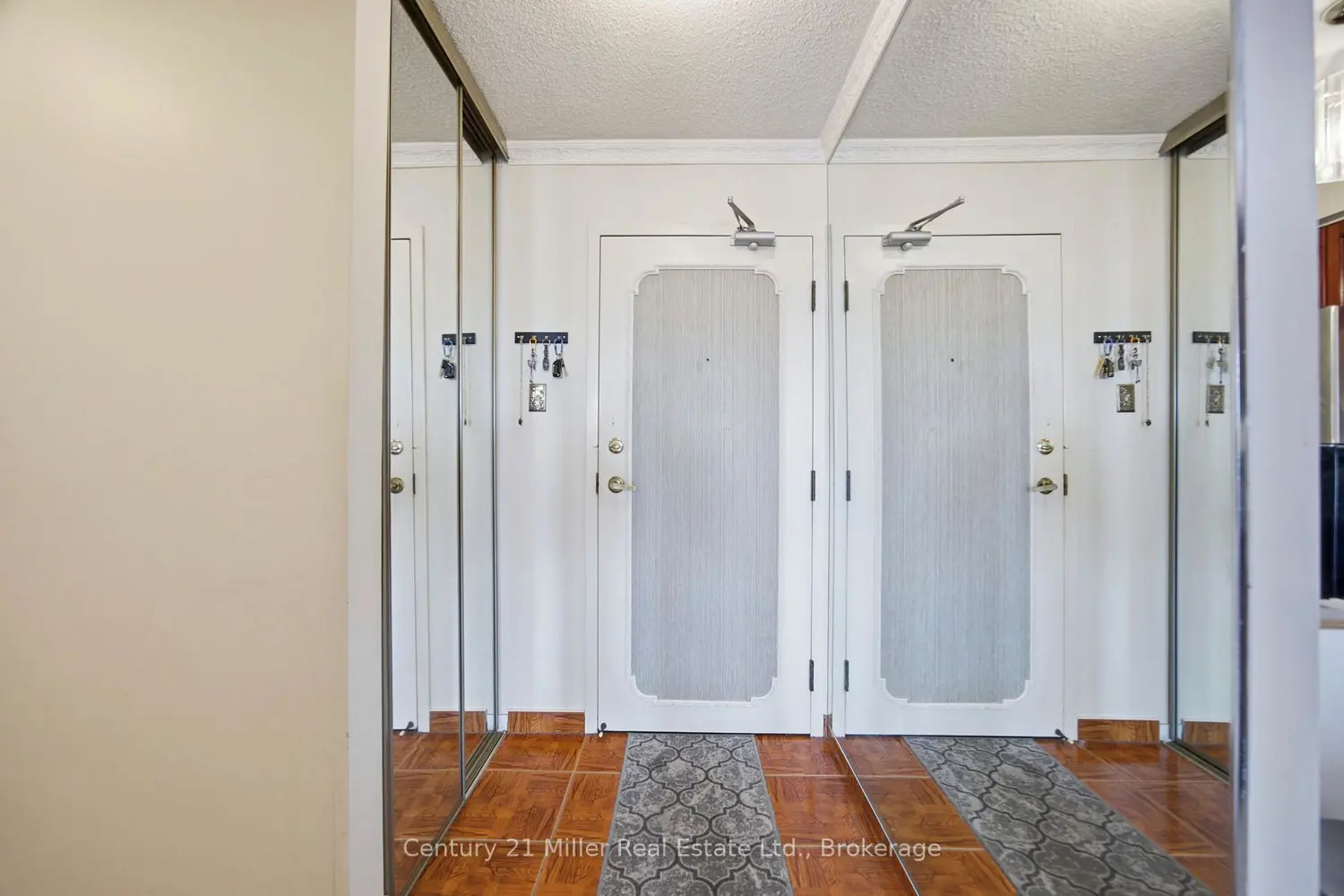 3845 Lake Shore Boulevard 411