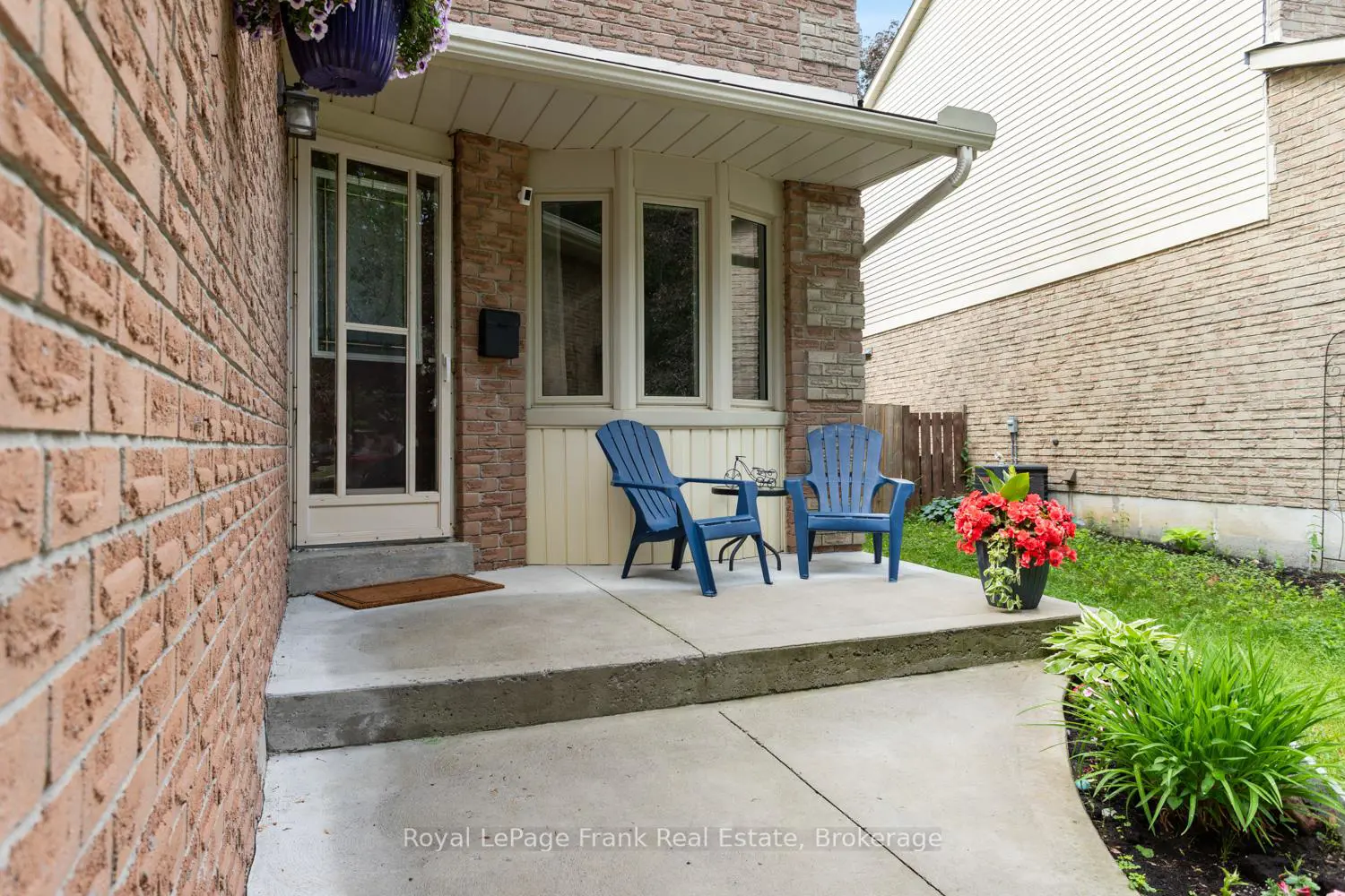 731 Honey Tree Court photo 2