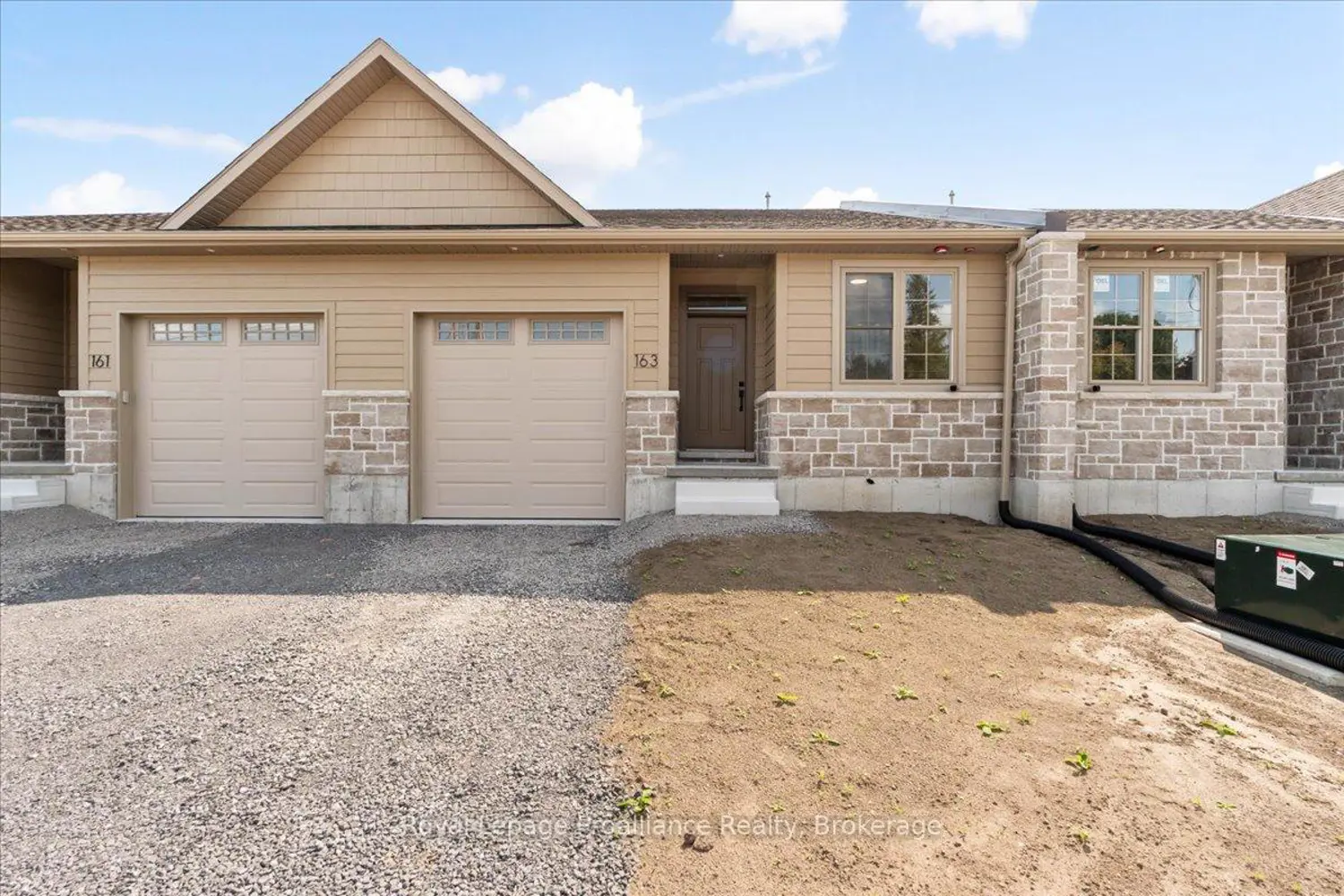 163 Pomeroy Avenue photo 2