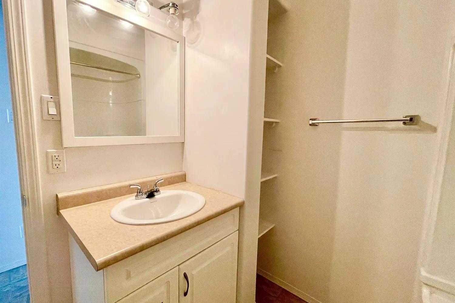 25 Casimir Avenue photo 5
