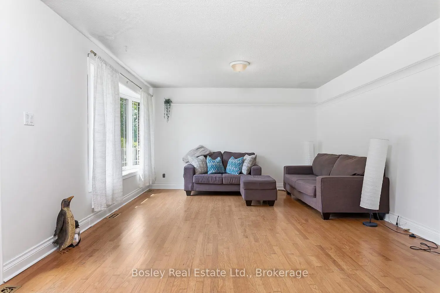 4598 Marsh Road photo 5