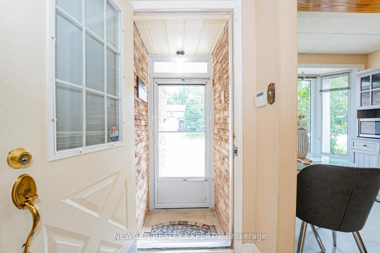 1 Wolverton Crescent photo 4