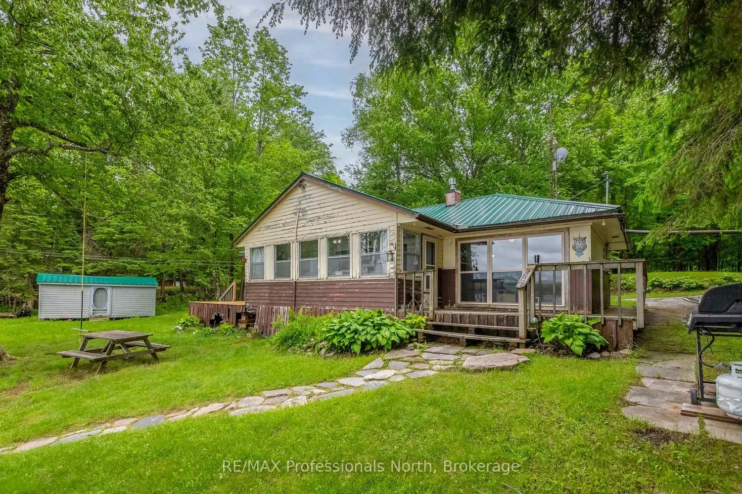 339 Sunnylea Avenue photo 3