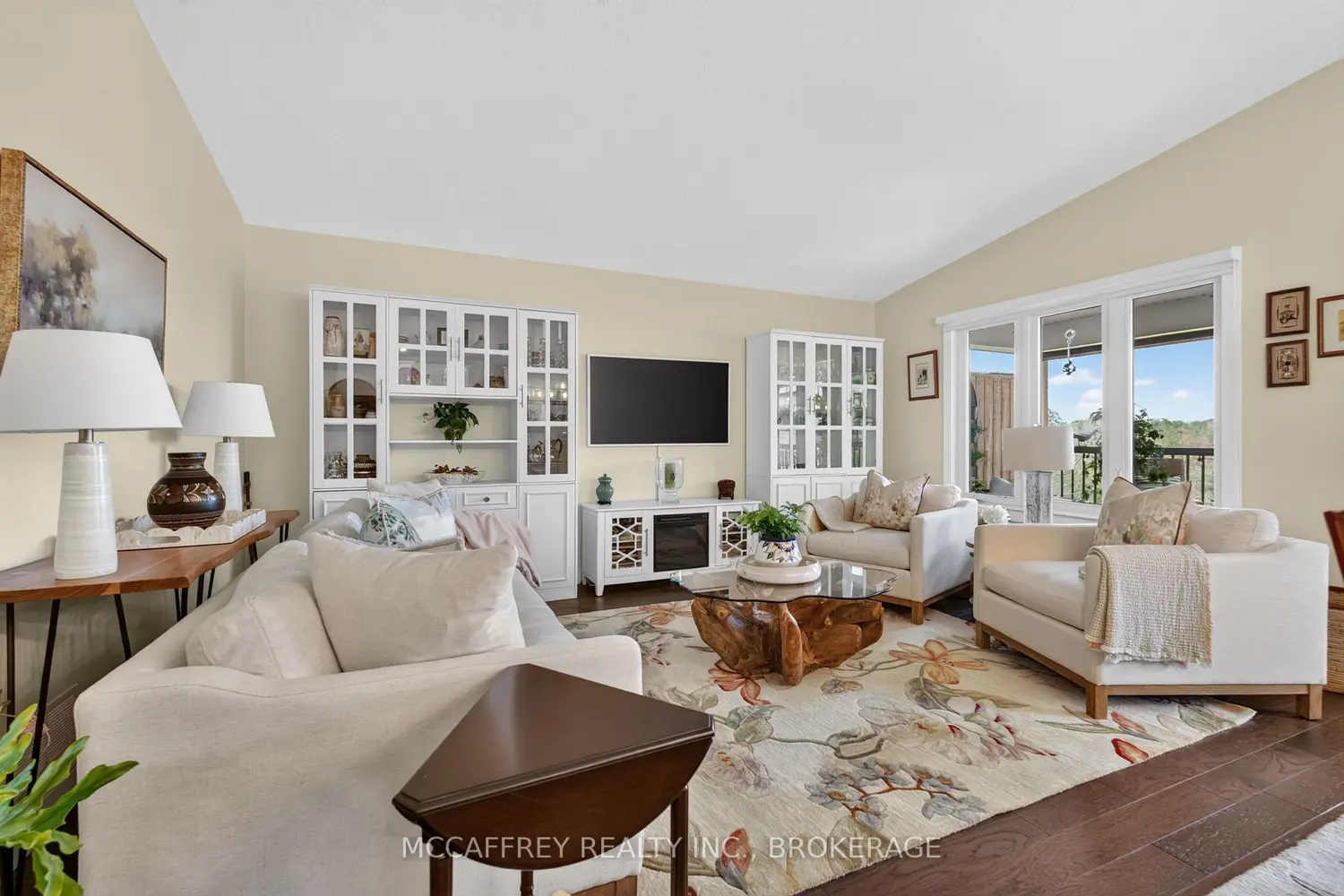 138 Brennan Crescent photo 2