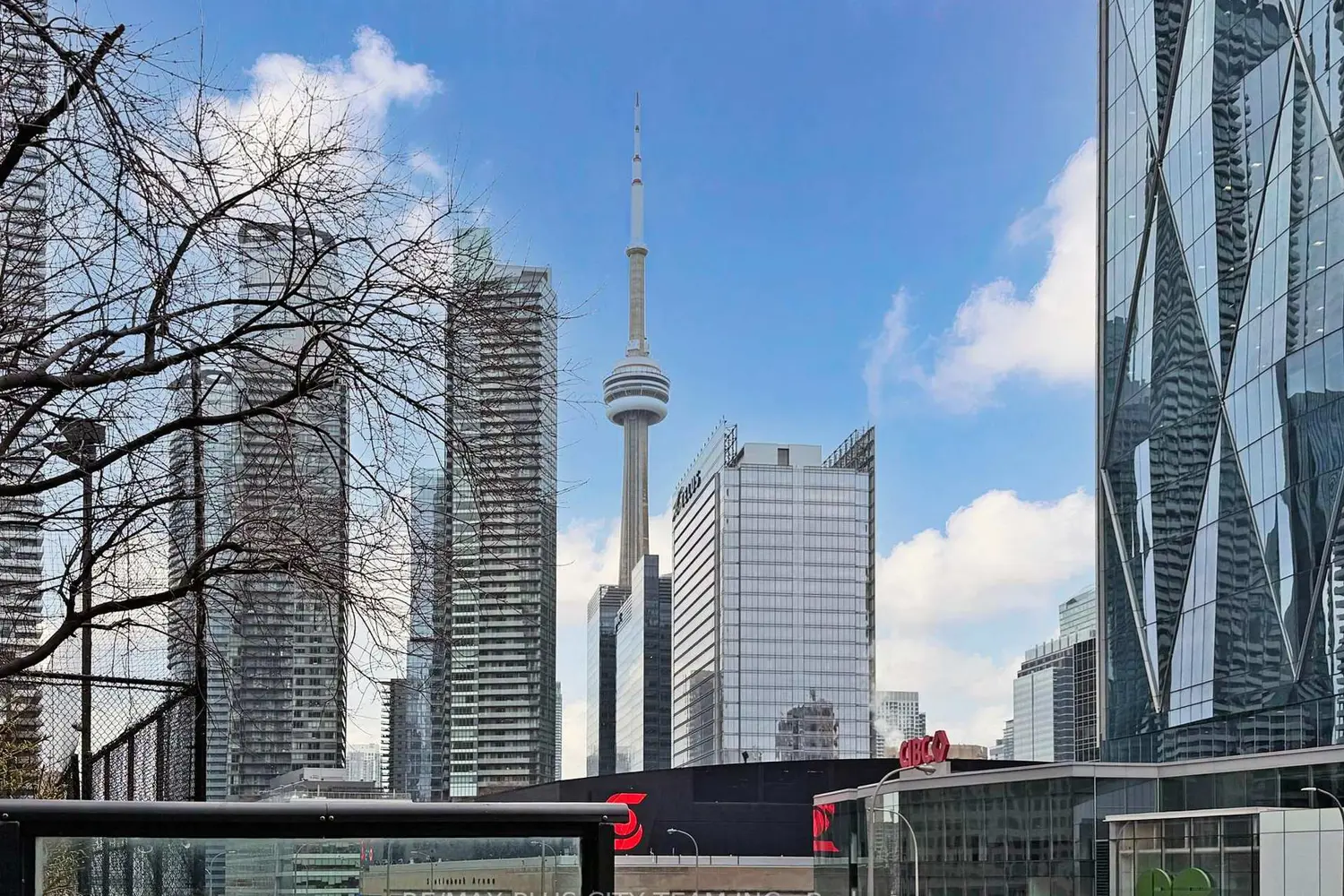 16 Yonge Street 502