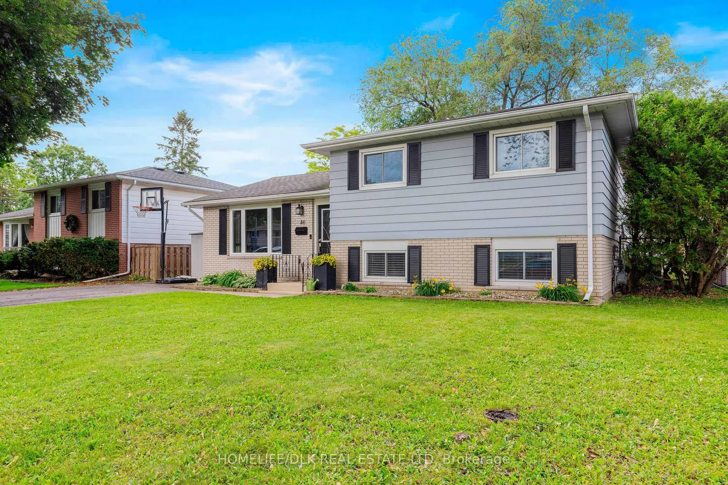 40 Meighen Crescent photo 2