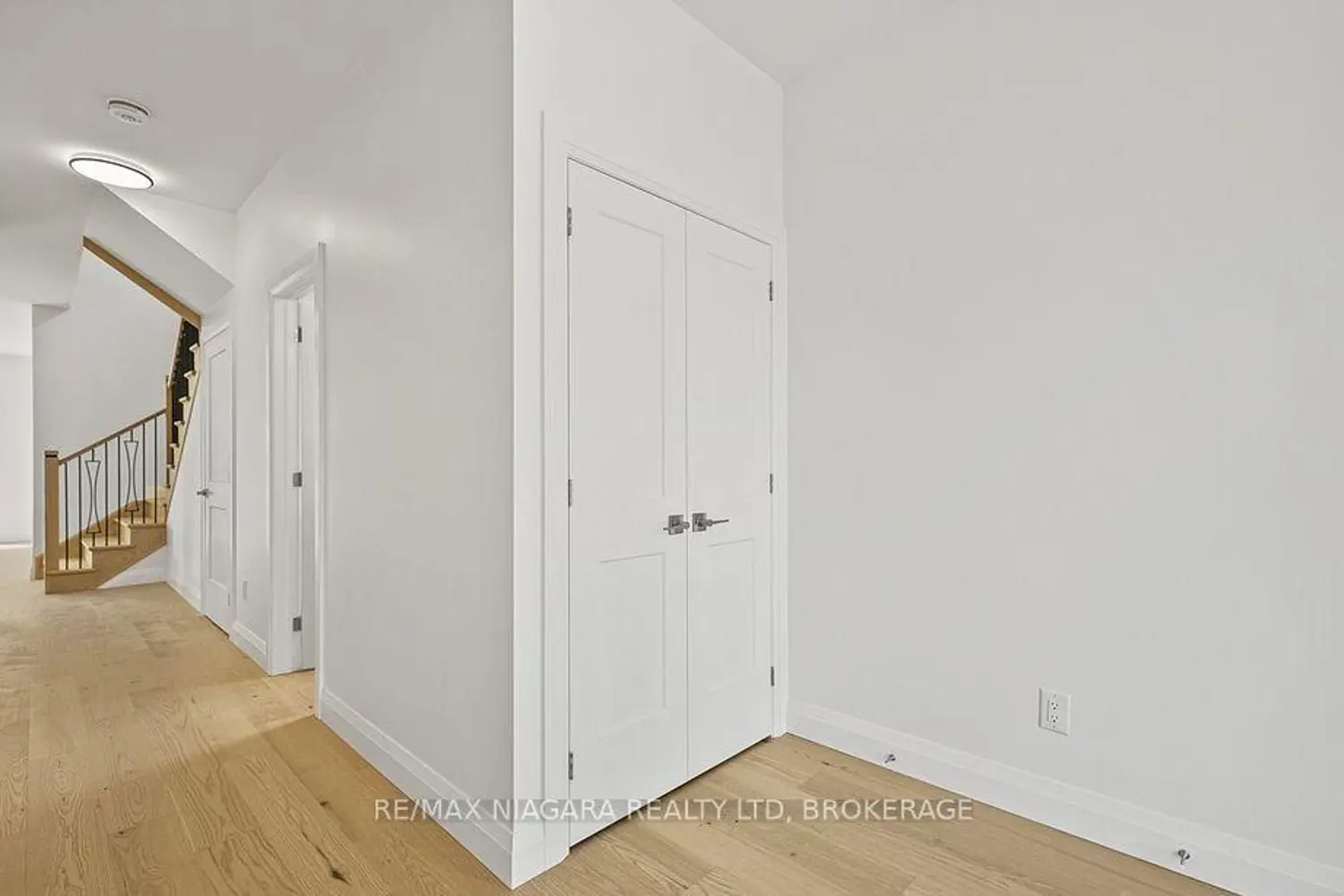 185B Rykert Street photo 2
